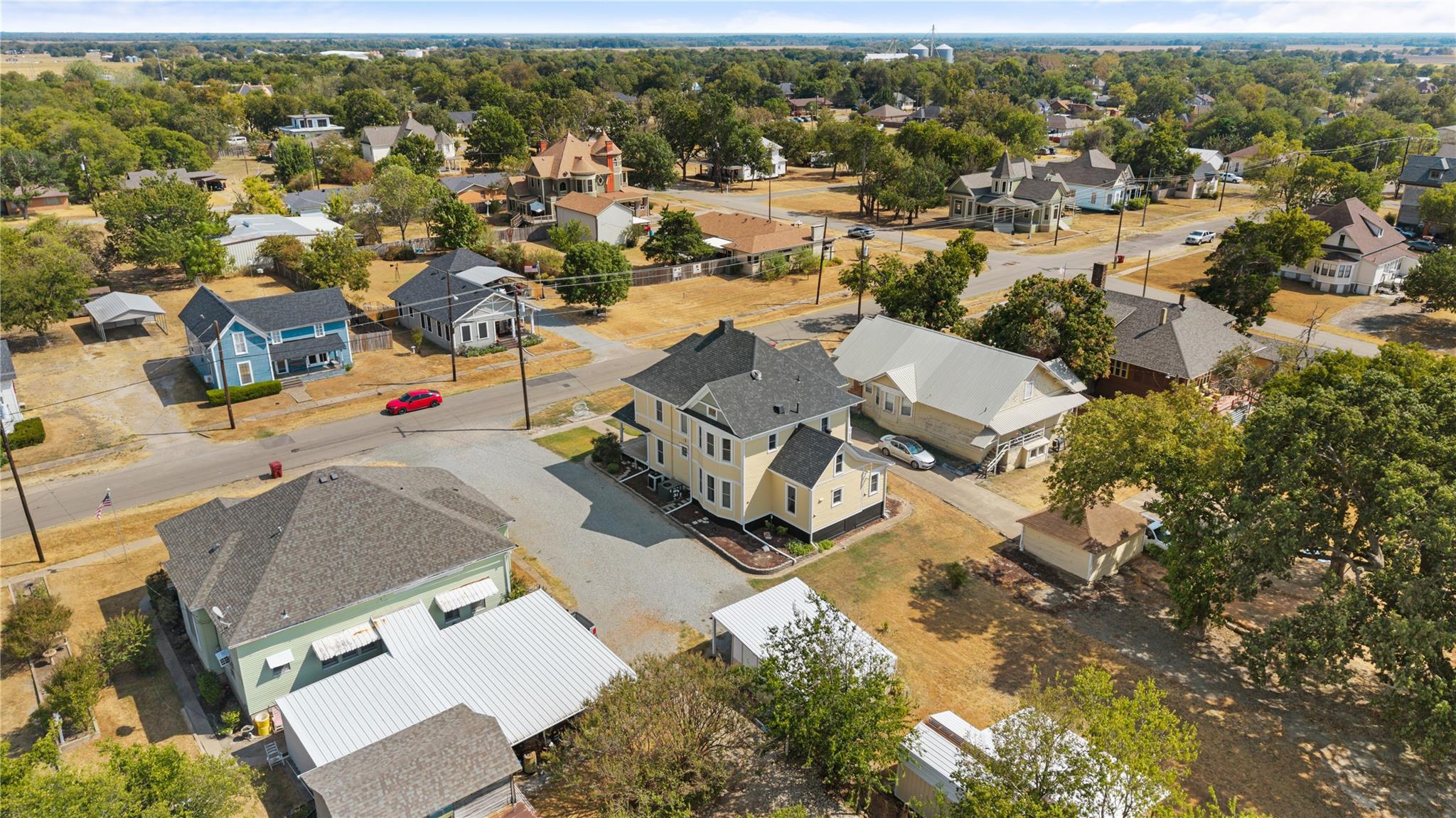 main property photo 39