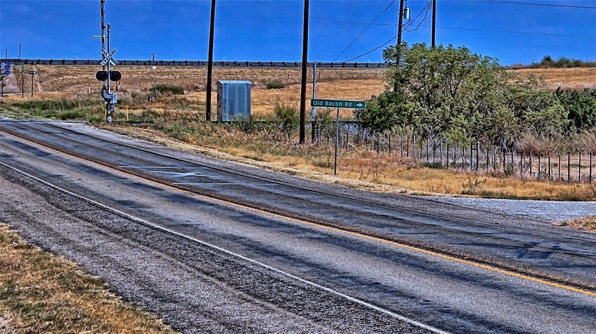 main property photo 17