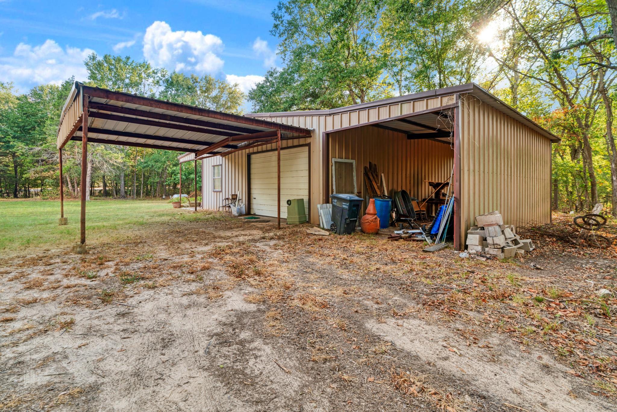 main property photo 22