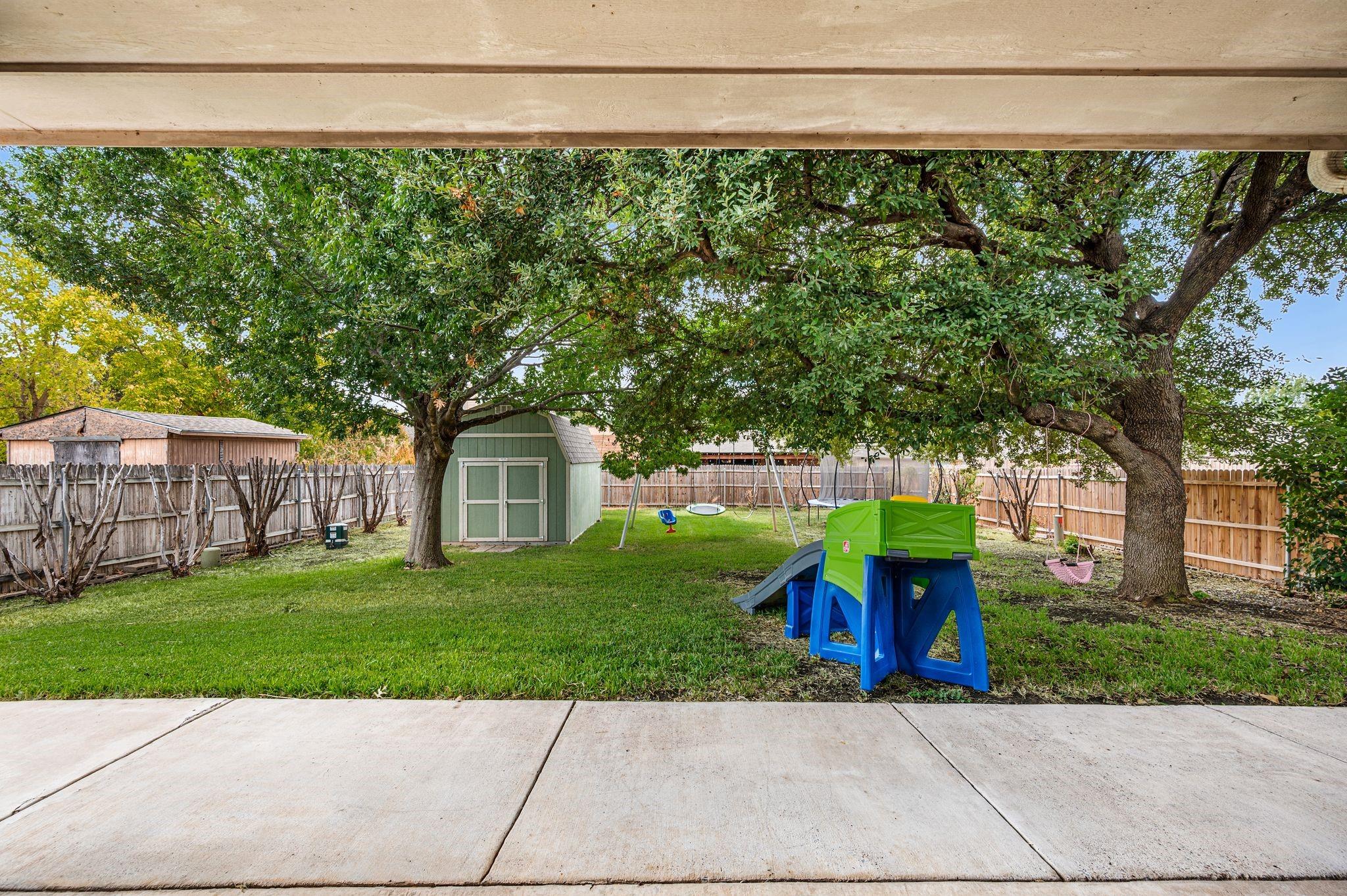 main property photo 30