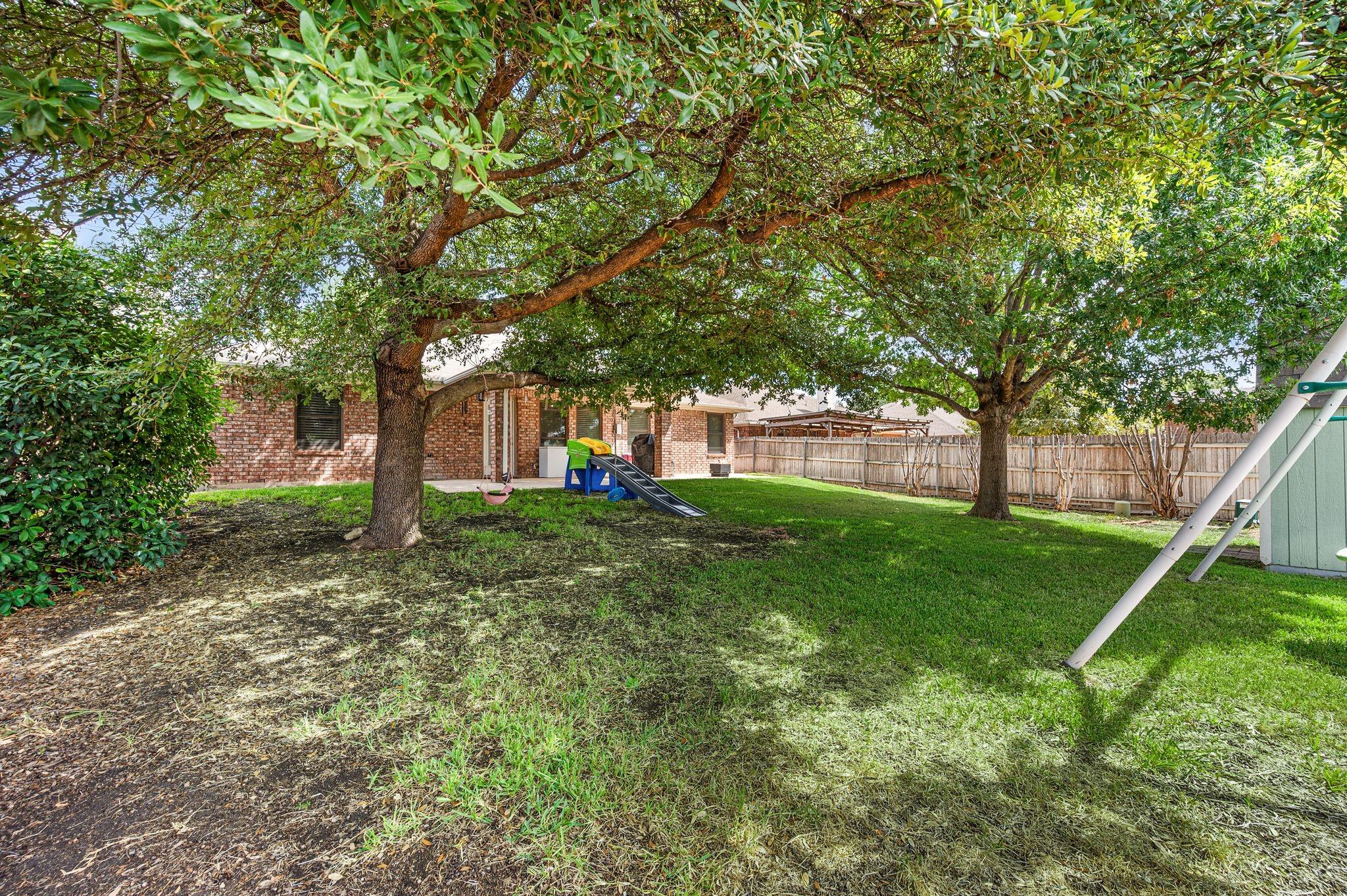main property photo 33