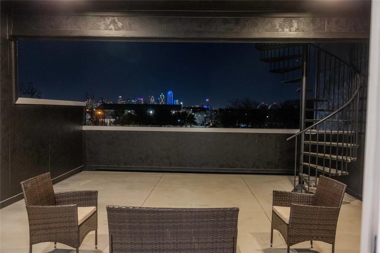 main property photo 18