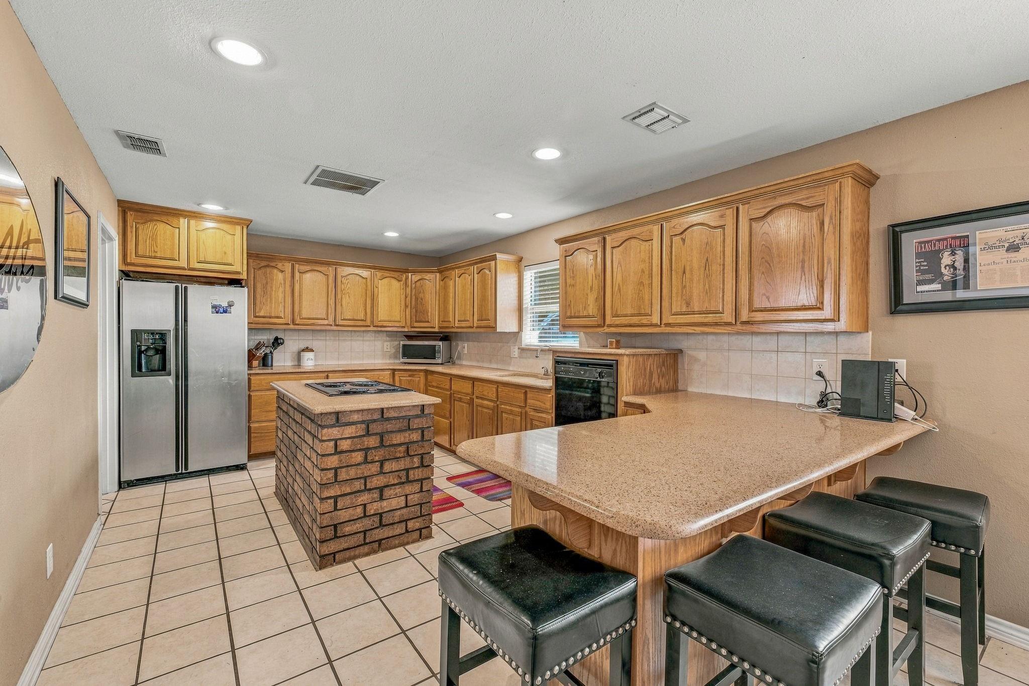 main property photo 18