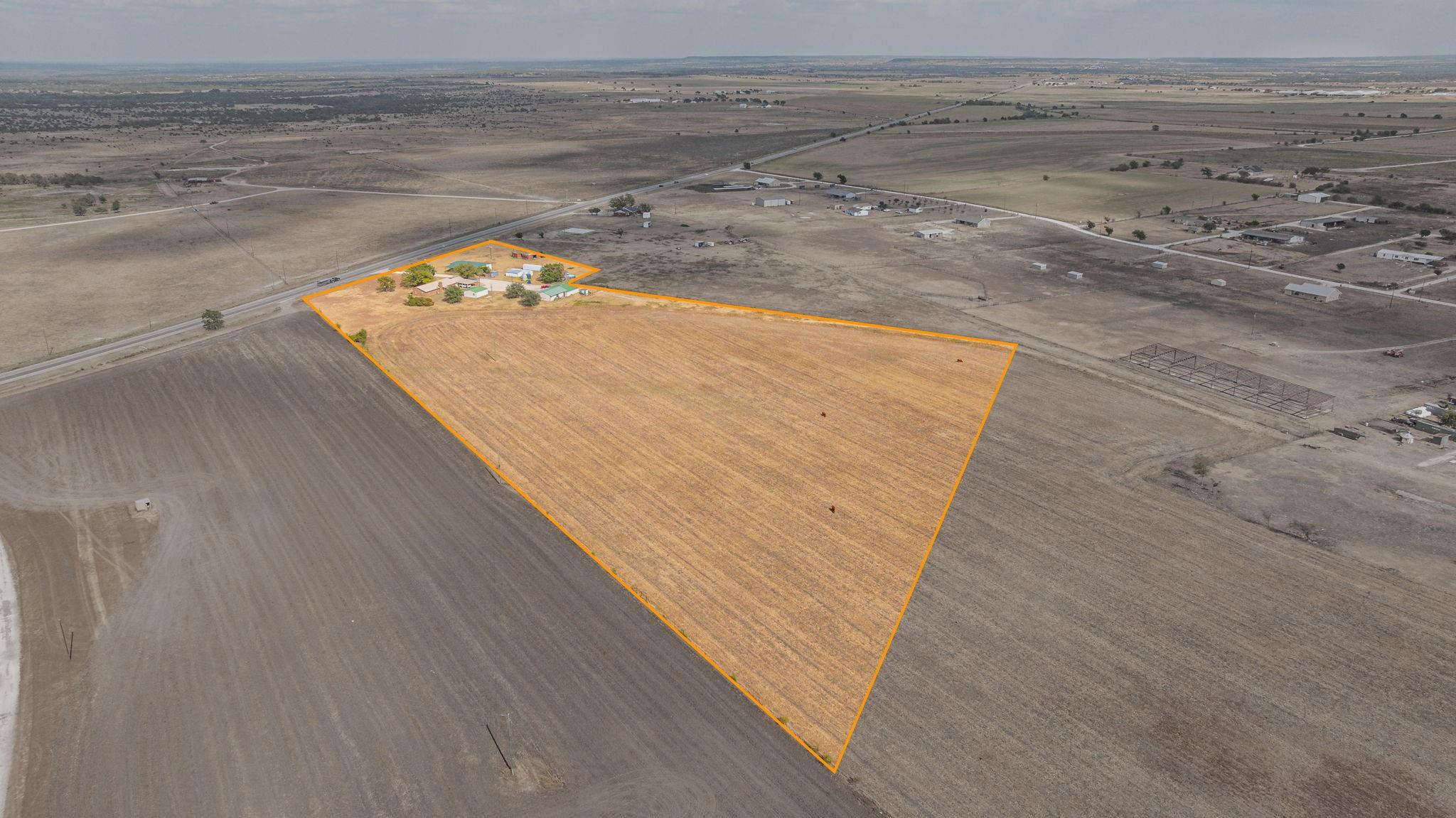 main property photo 8