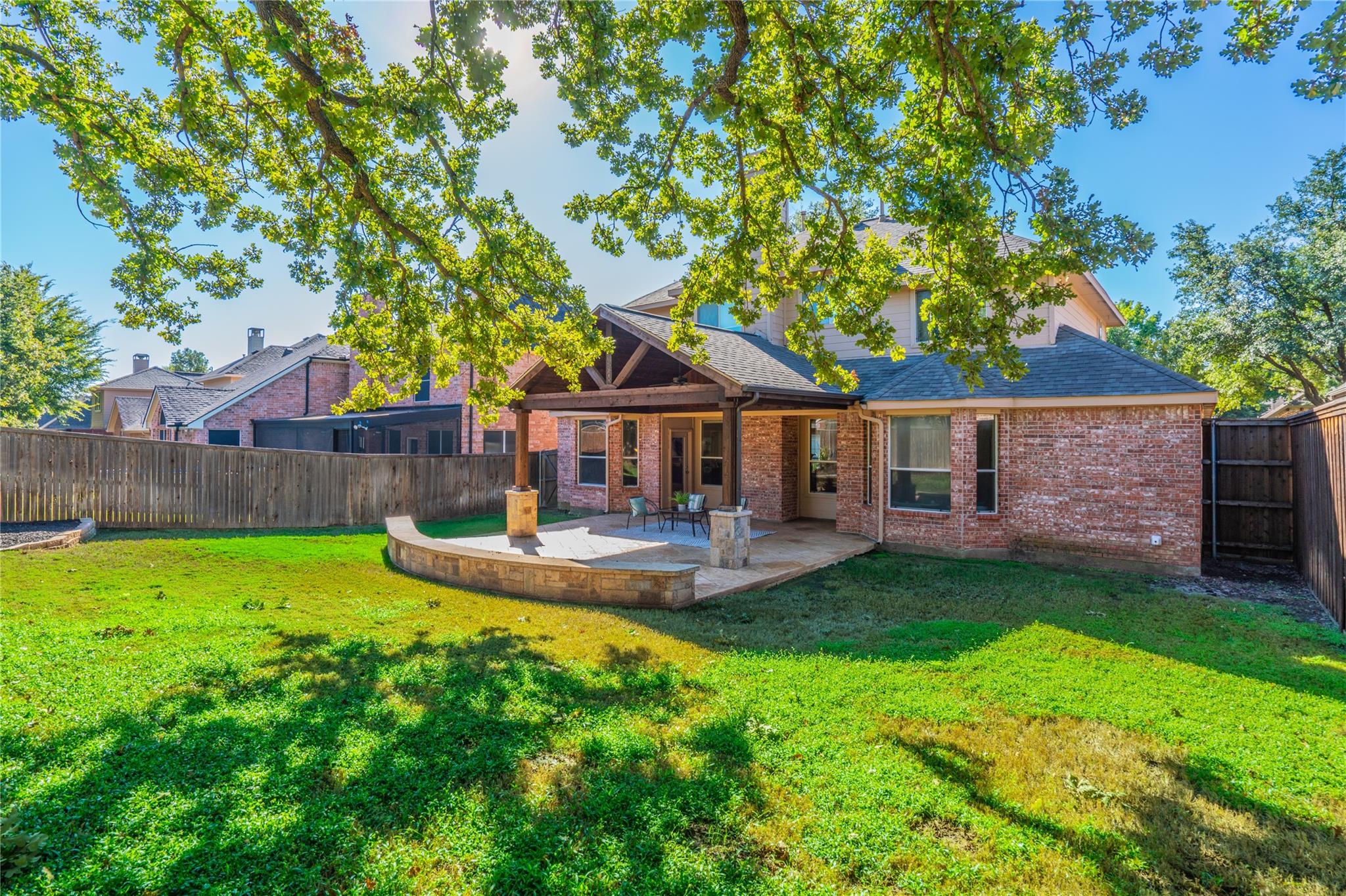main property photo 30