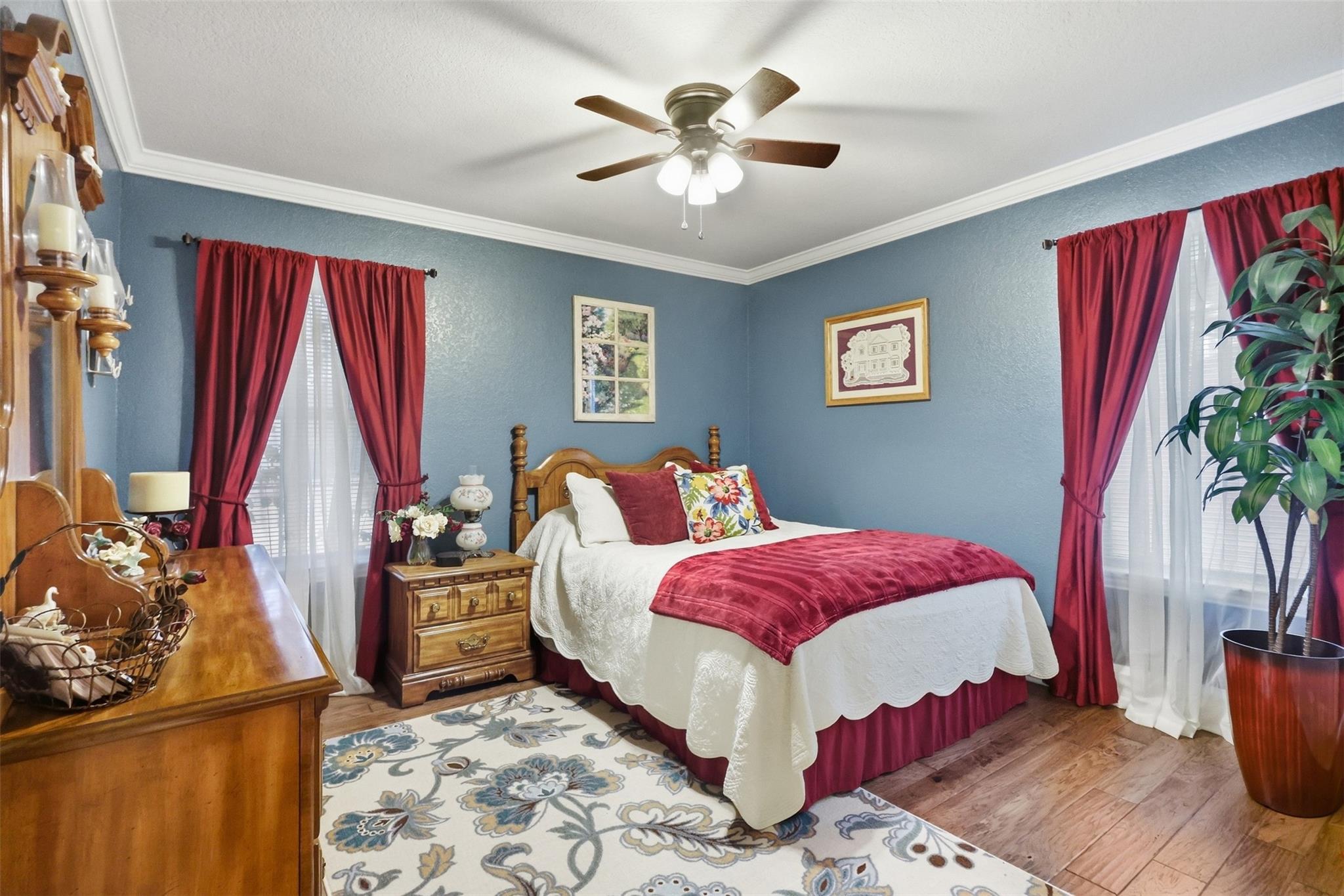 main property photo 27