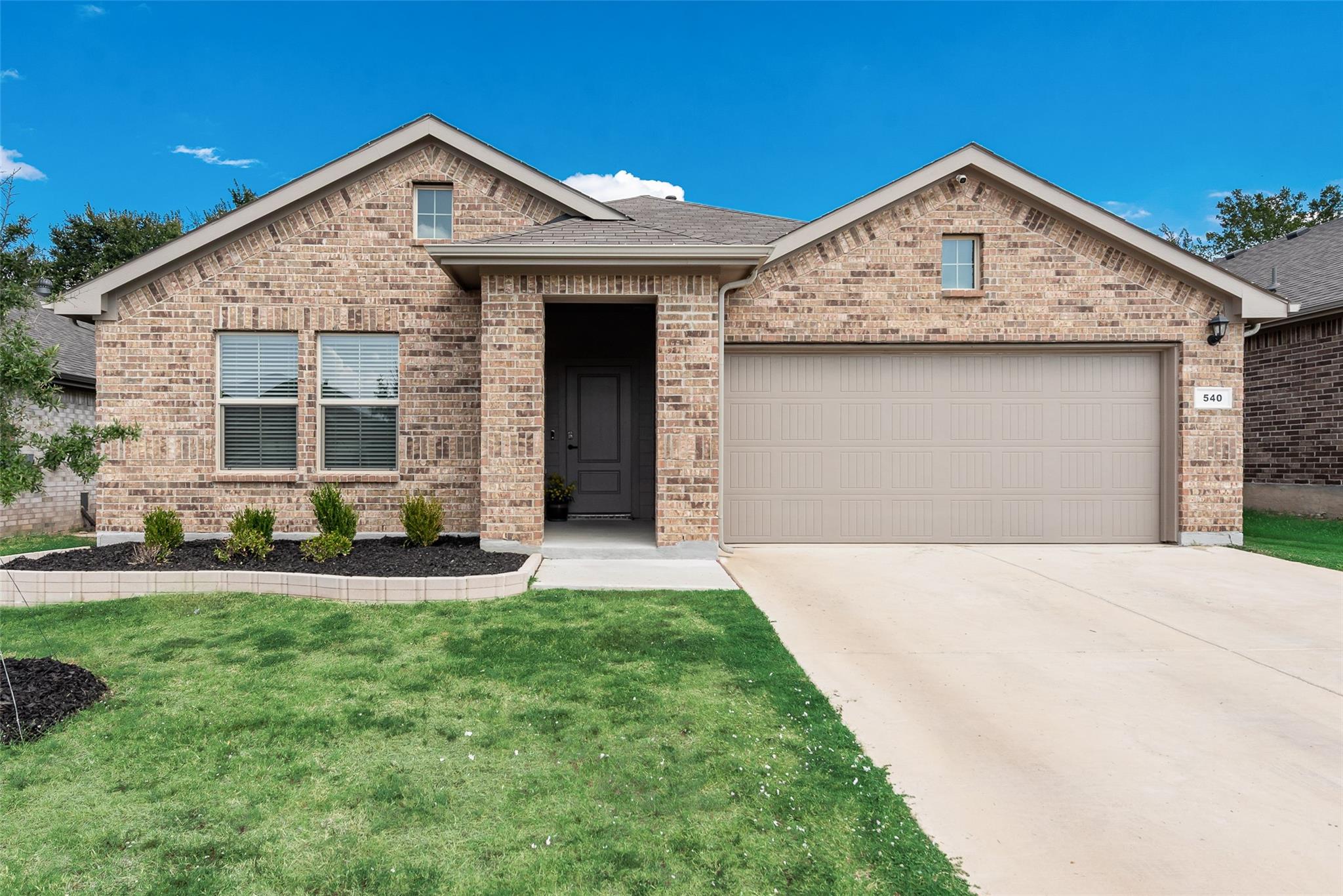 main property photo 23
