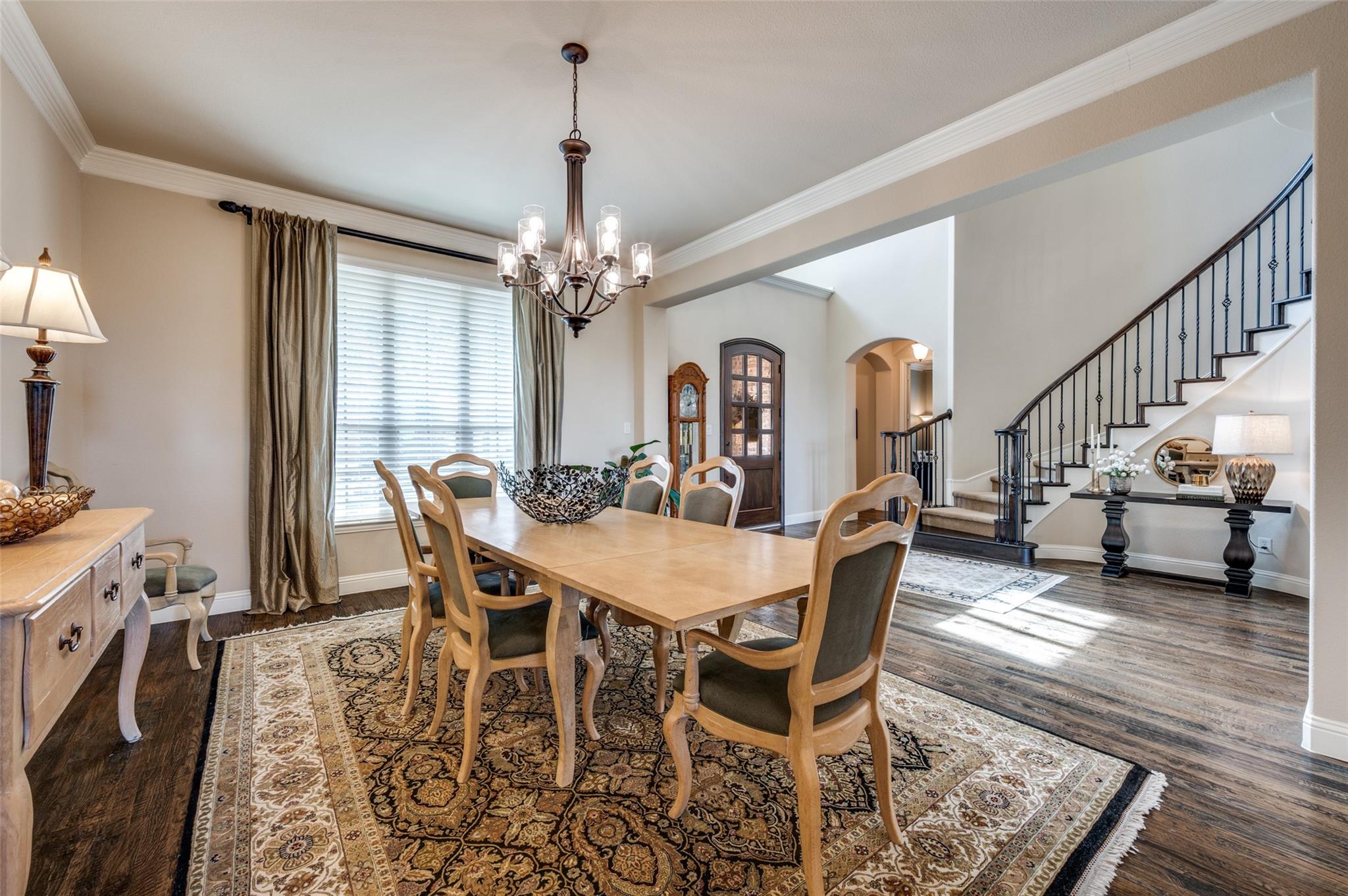 main property photo 5