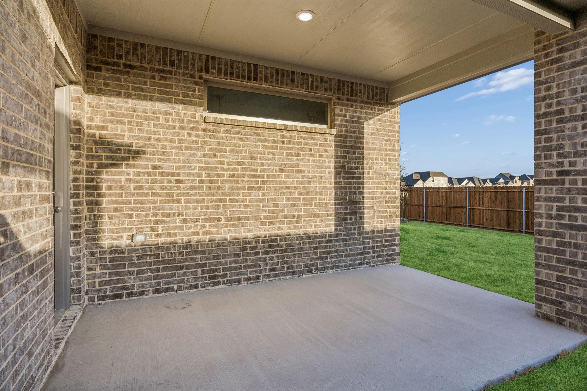 main property photo 37