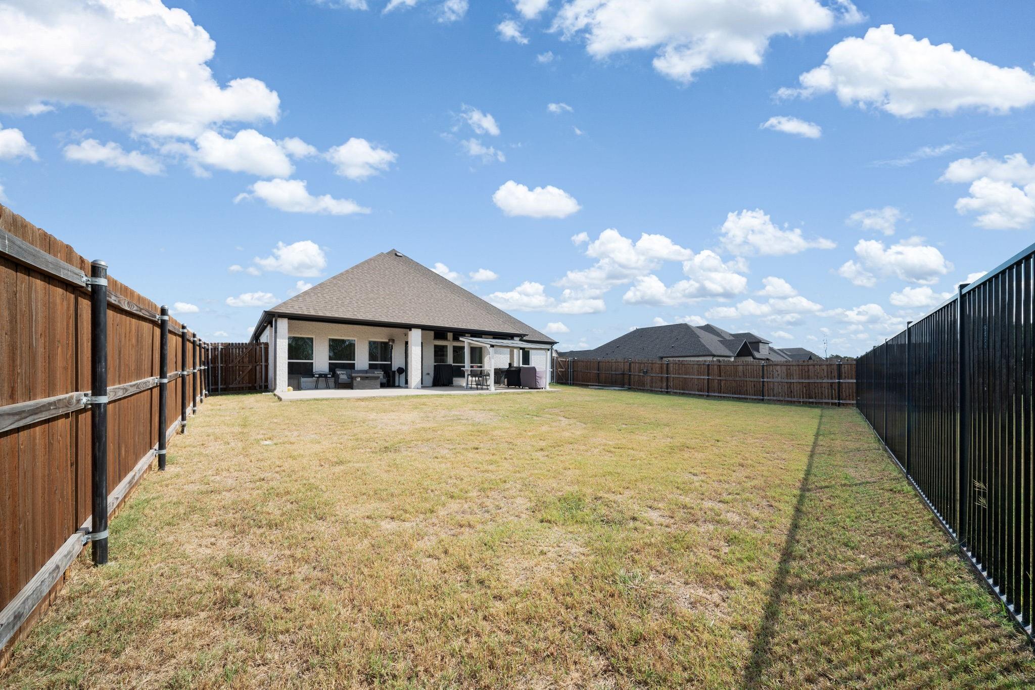 main property photo 26