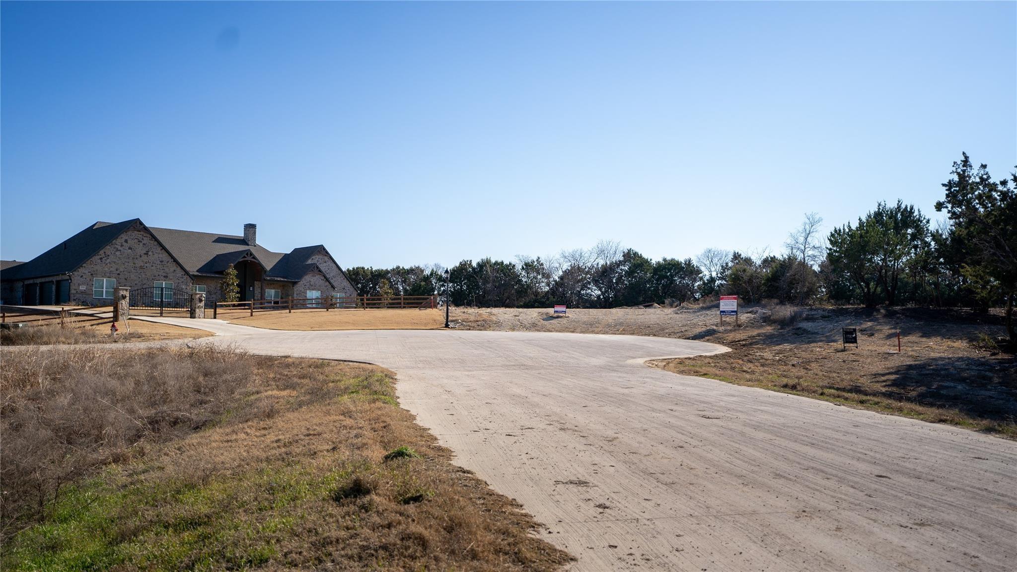 main property photo 5