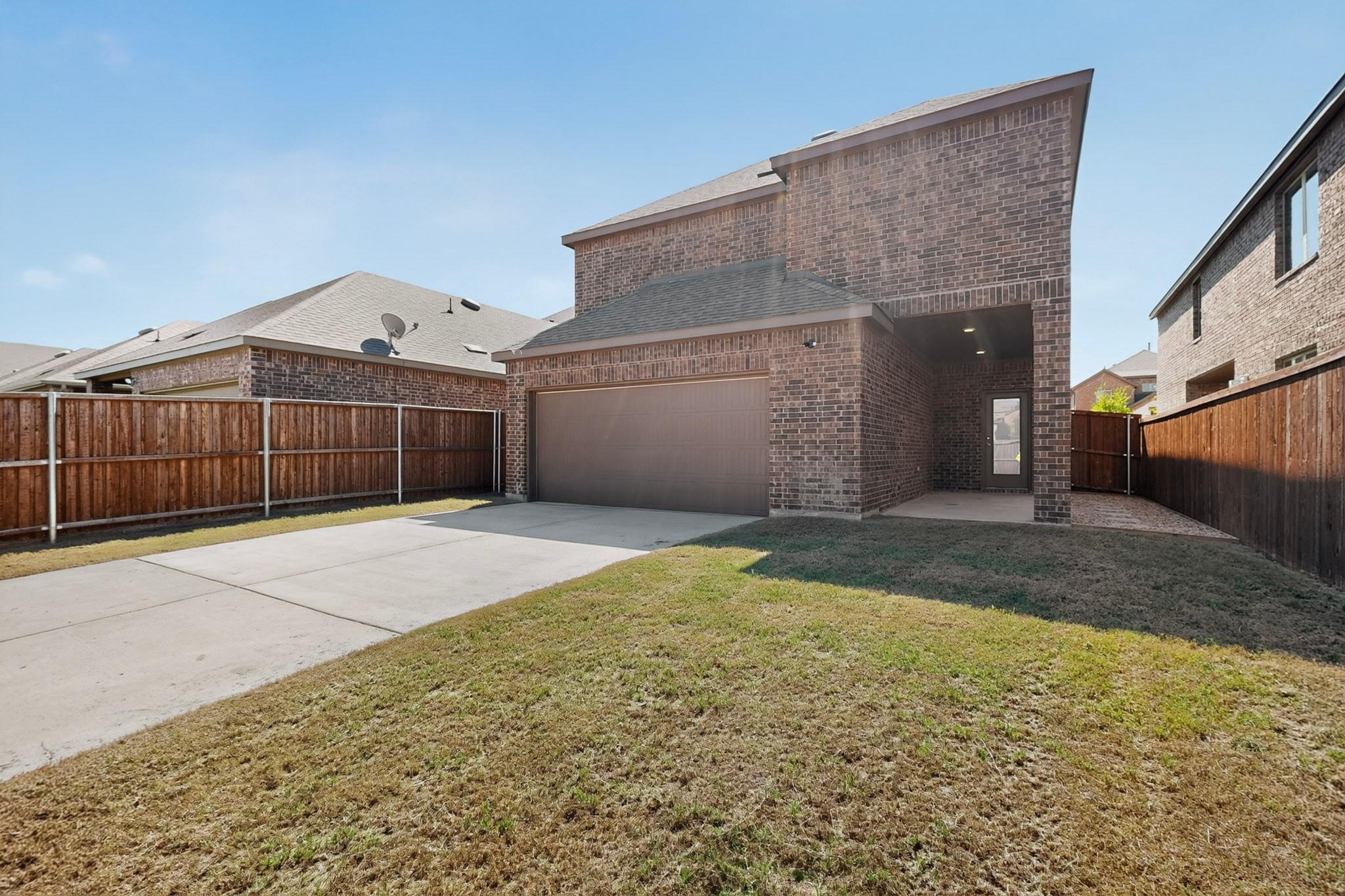 main property photo 24