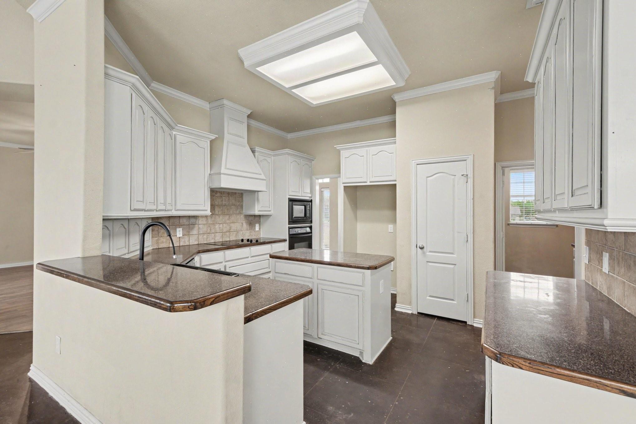 main property photo 15