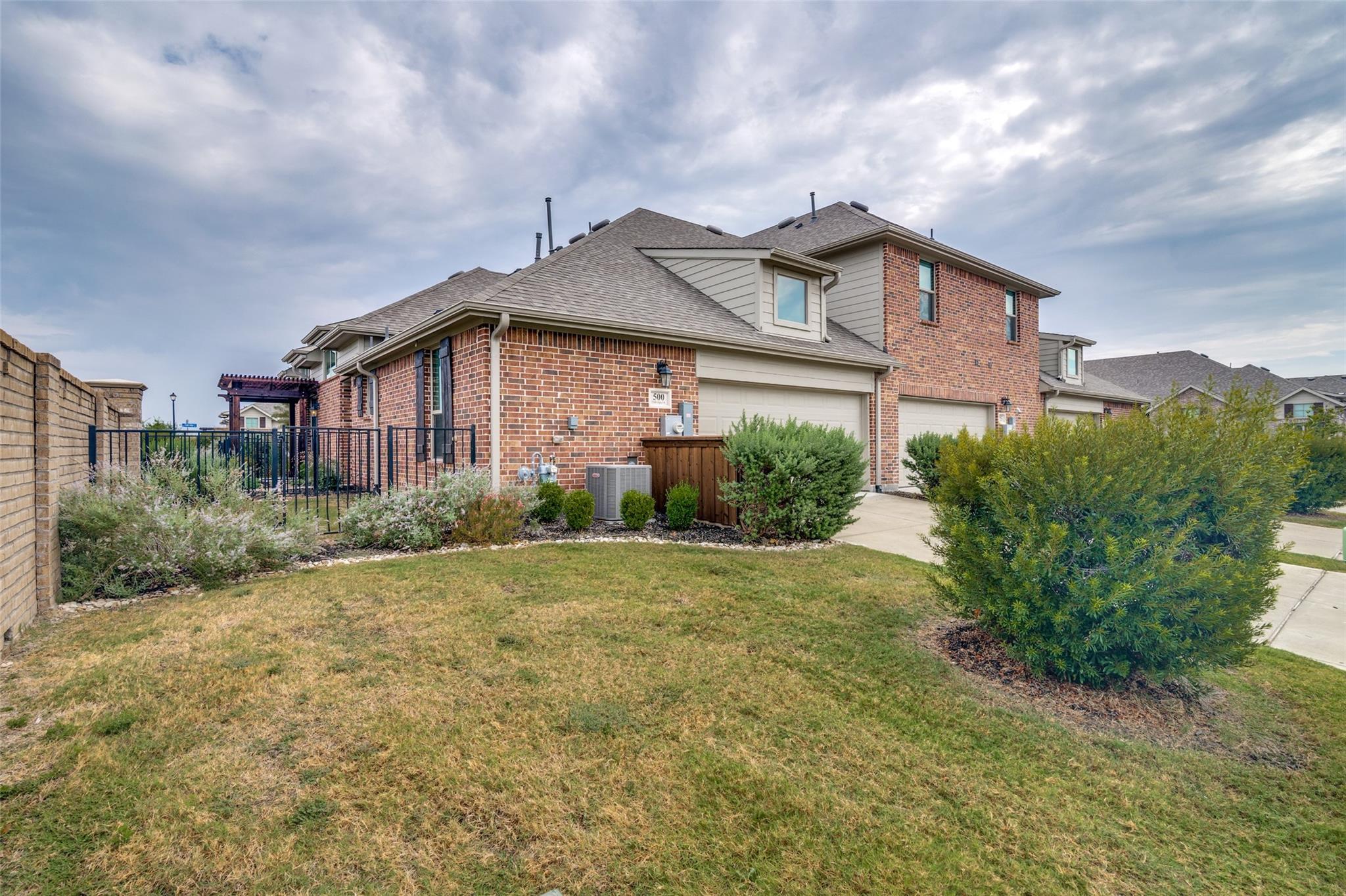 main property photo 20