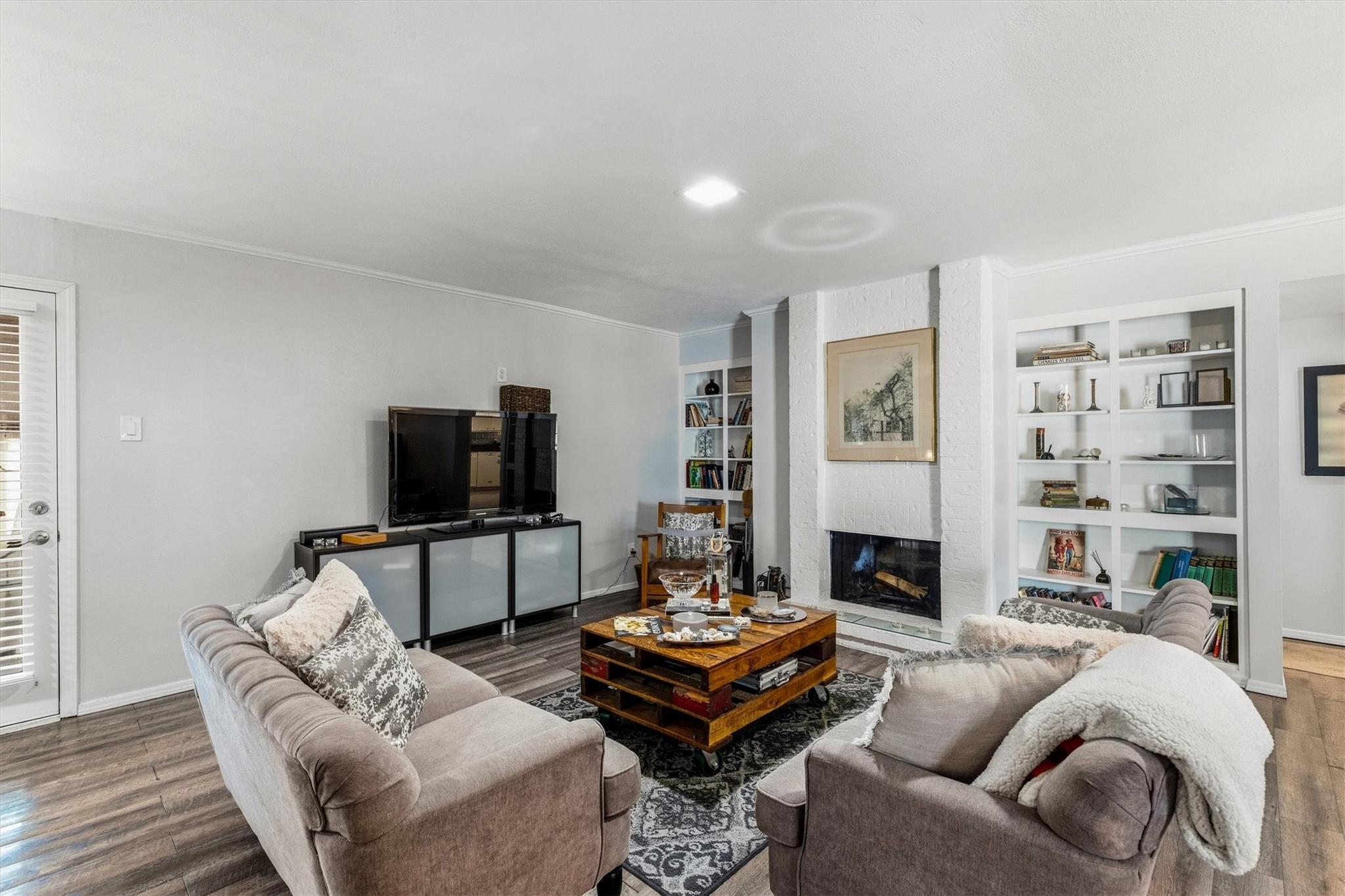 main property photo 21