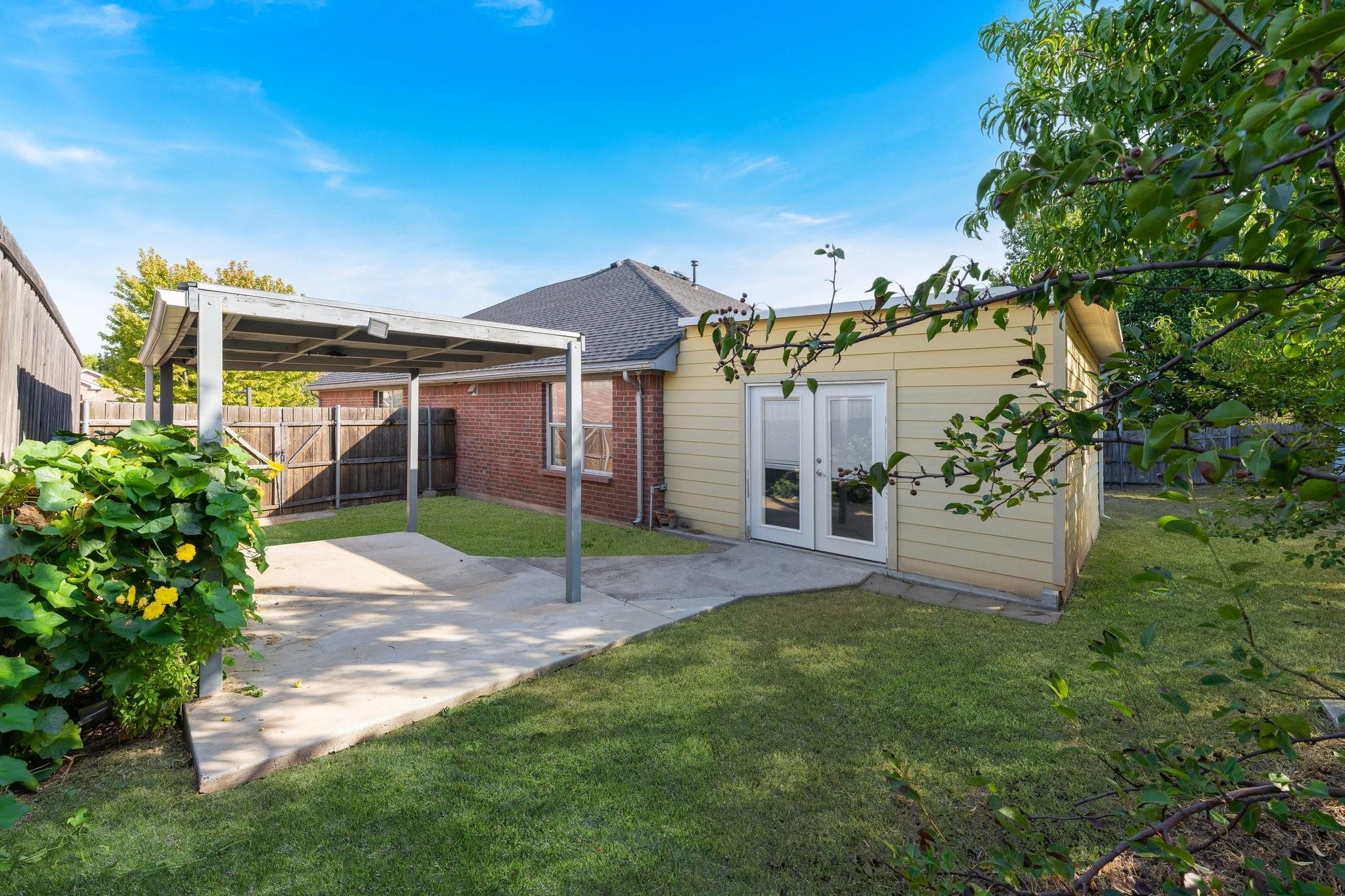 main property photo 27
