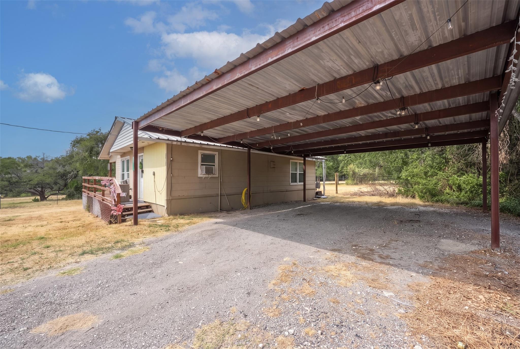 main property photo 13