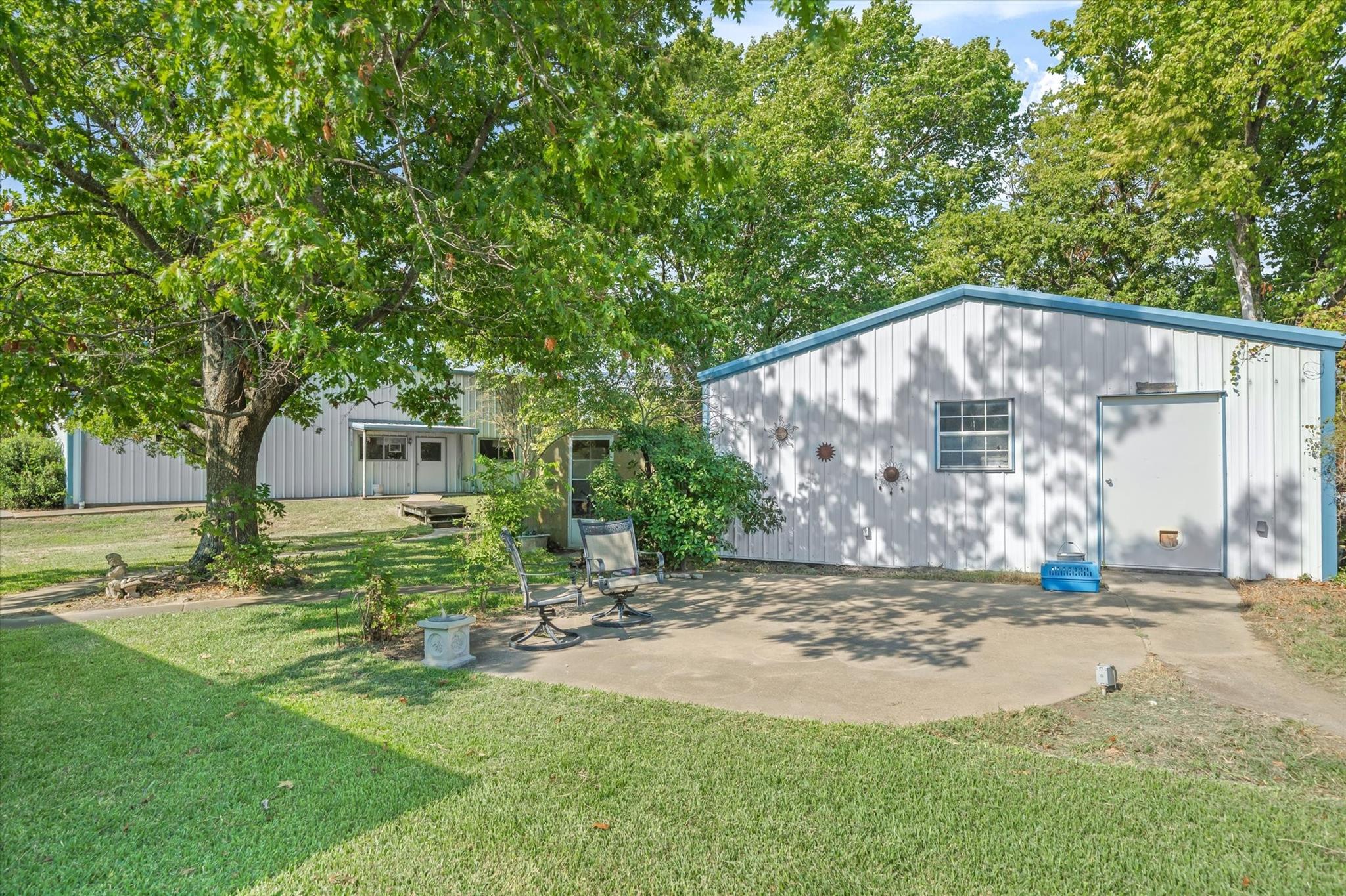 main property photo 27