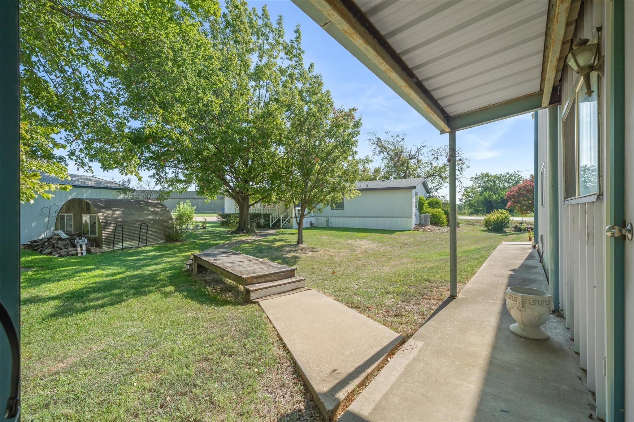 main property photo 31