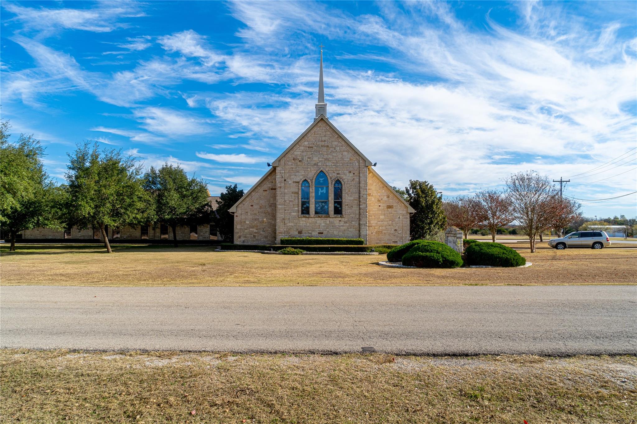 main property photo 28