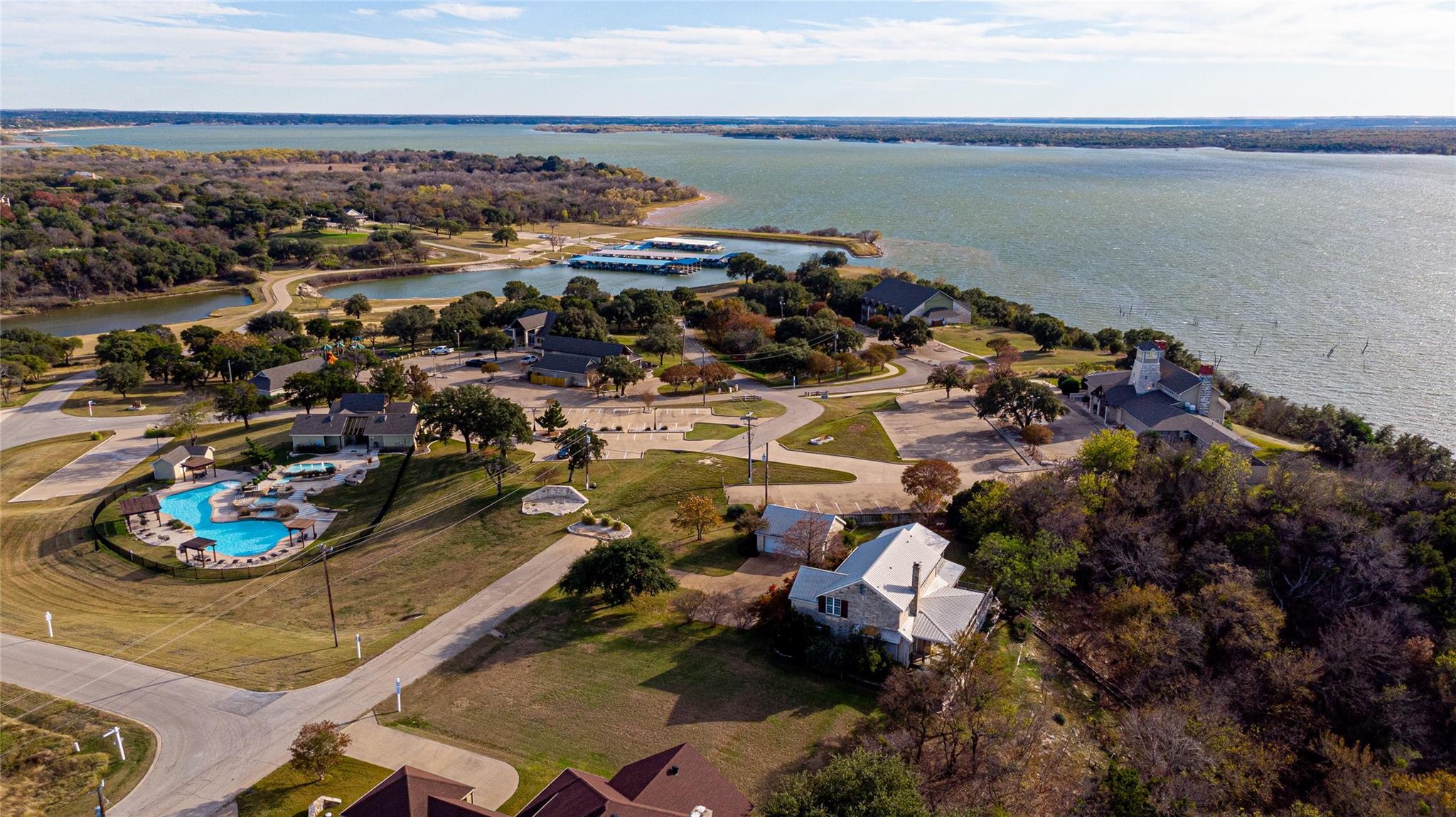 main property photo 32