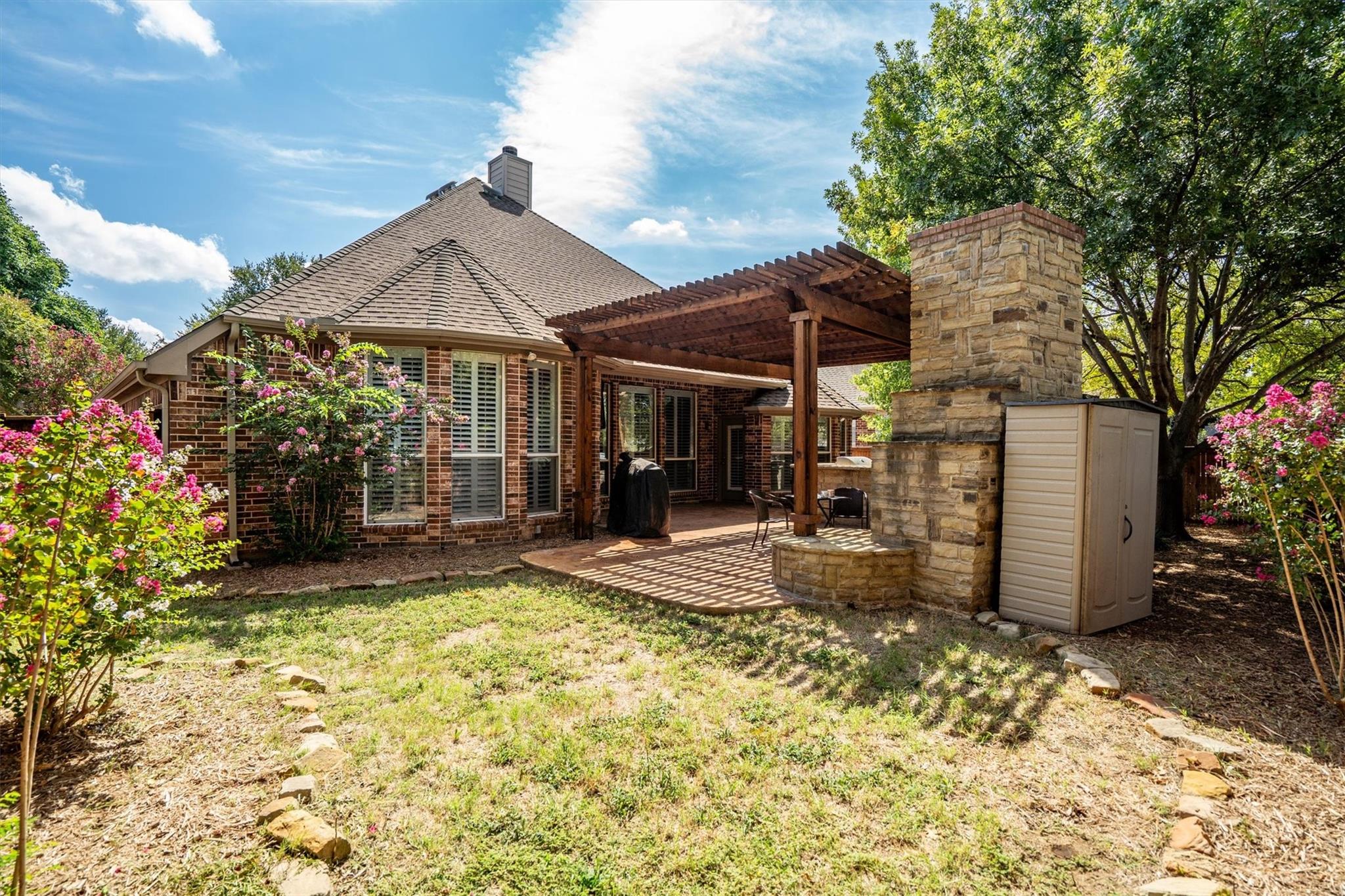 main property photo 32