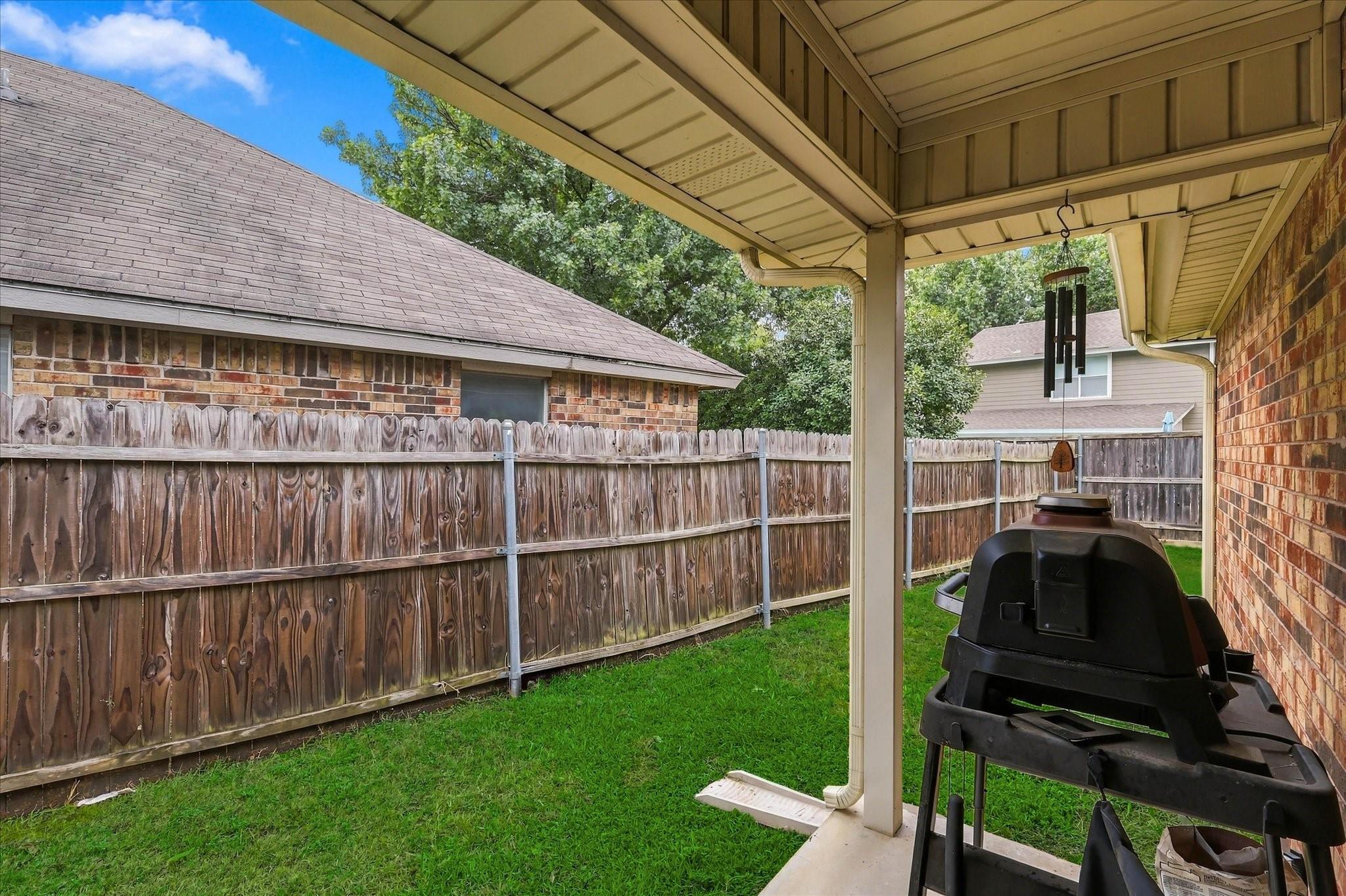 main property photo 18