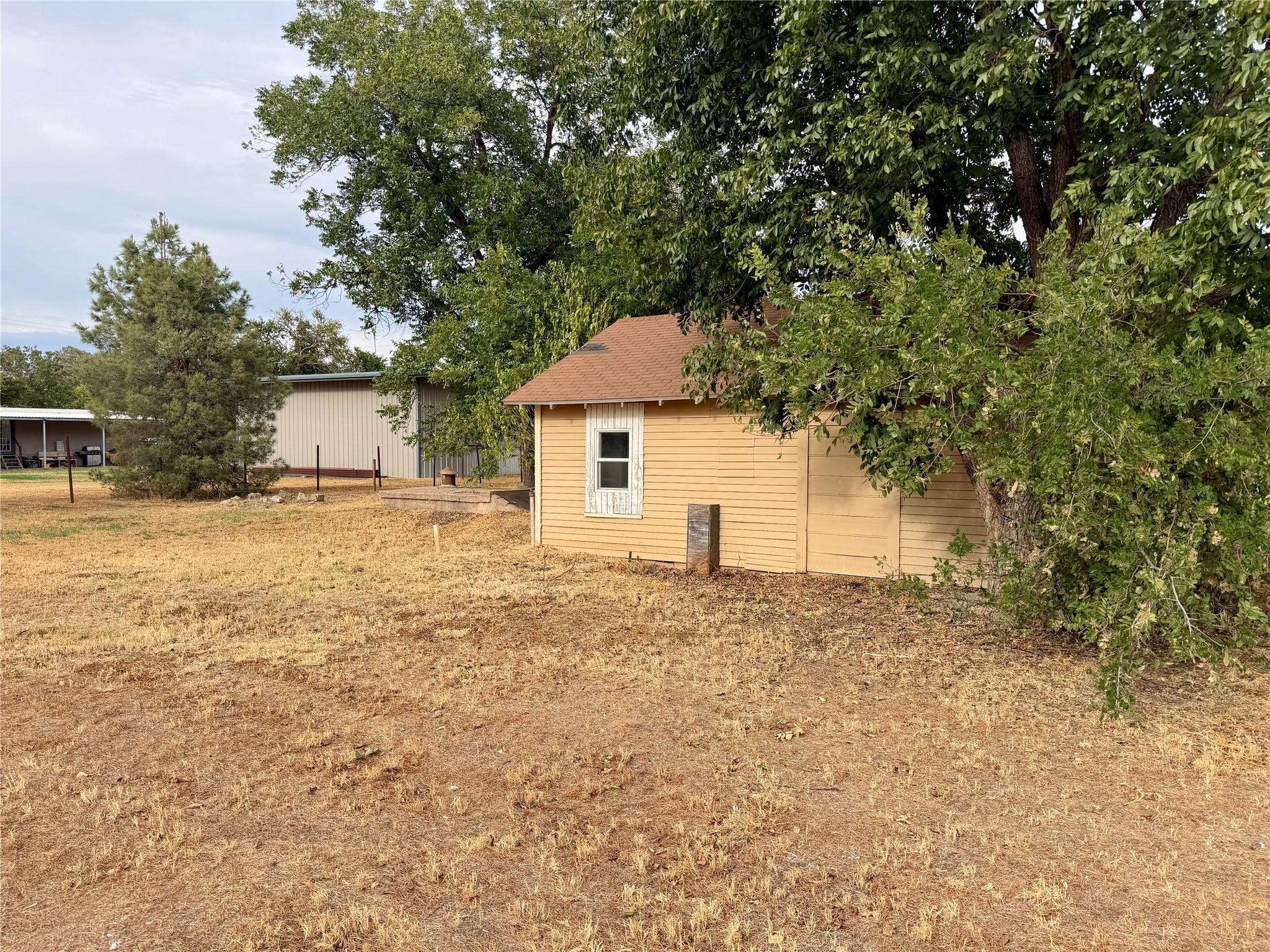main property photo 24