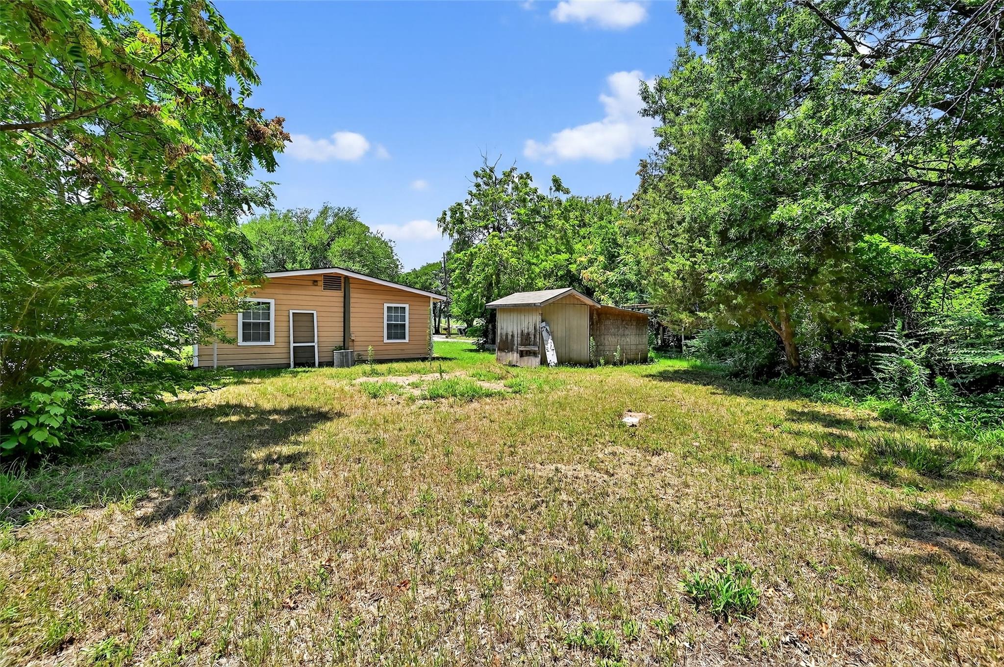 main property photo 18