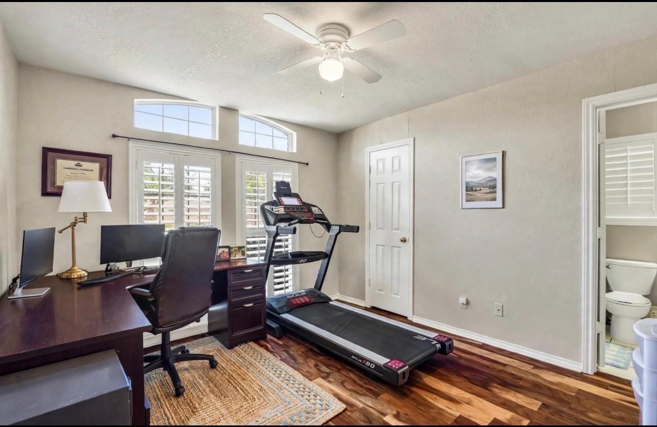 main property photo 20