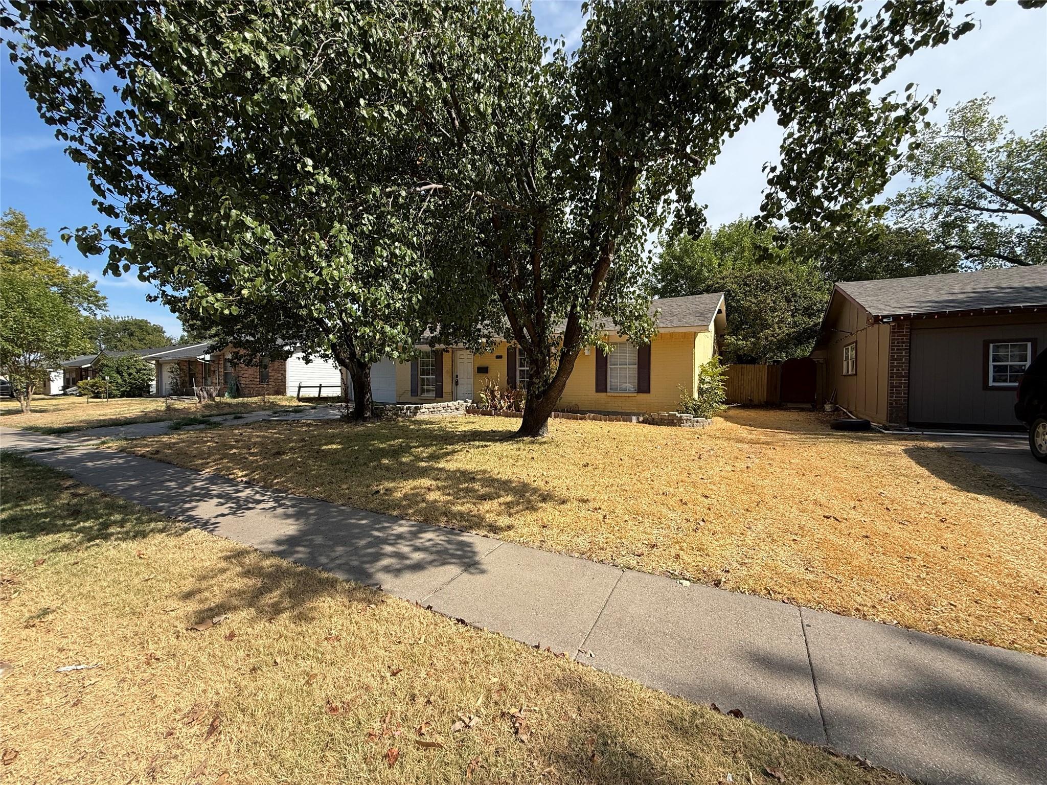 main property photo 22