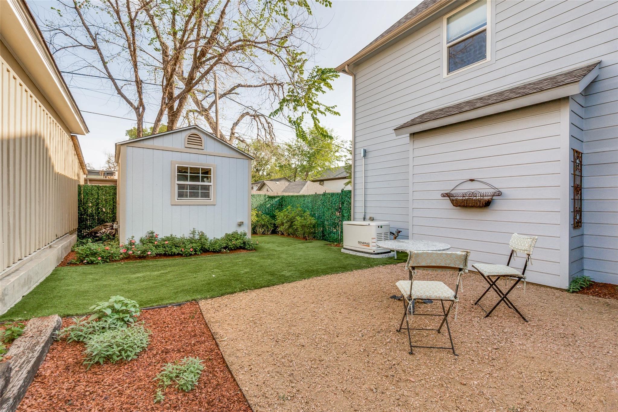 main property photo 32