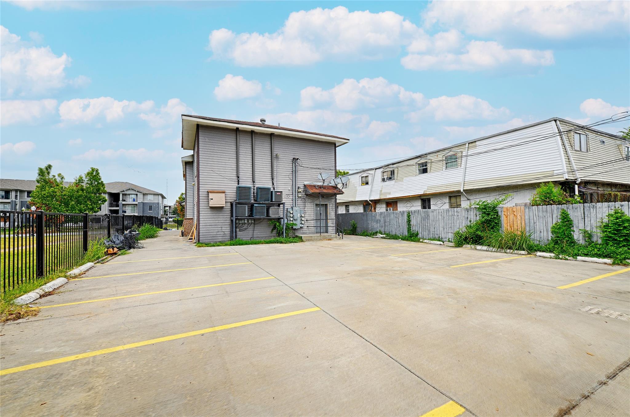 main property photo 38