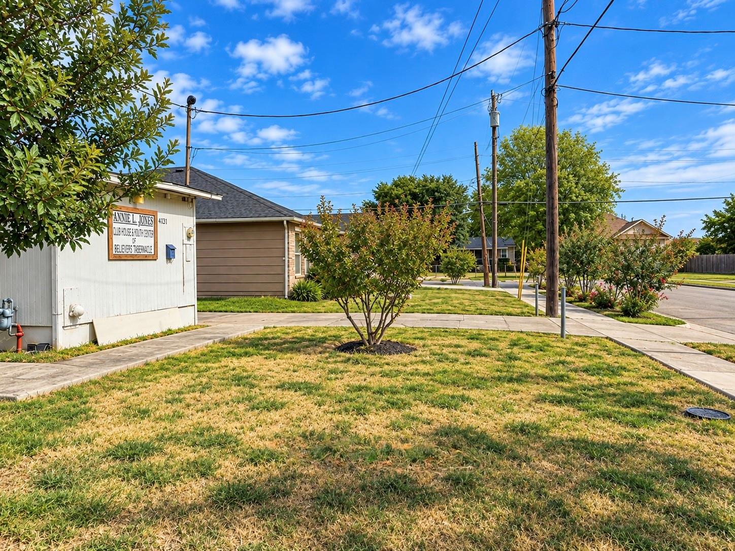 main property photo 10