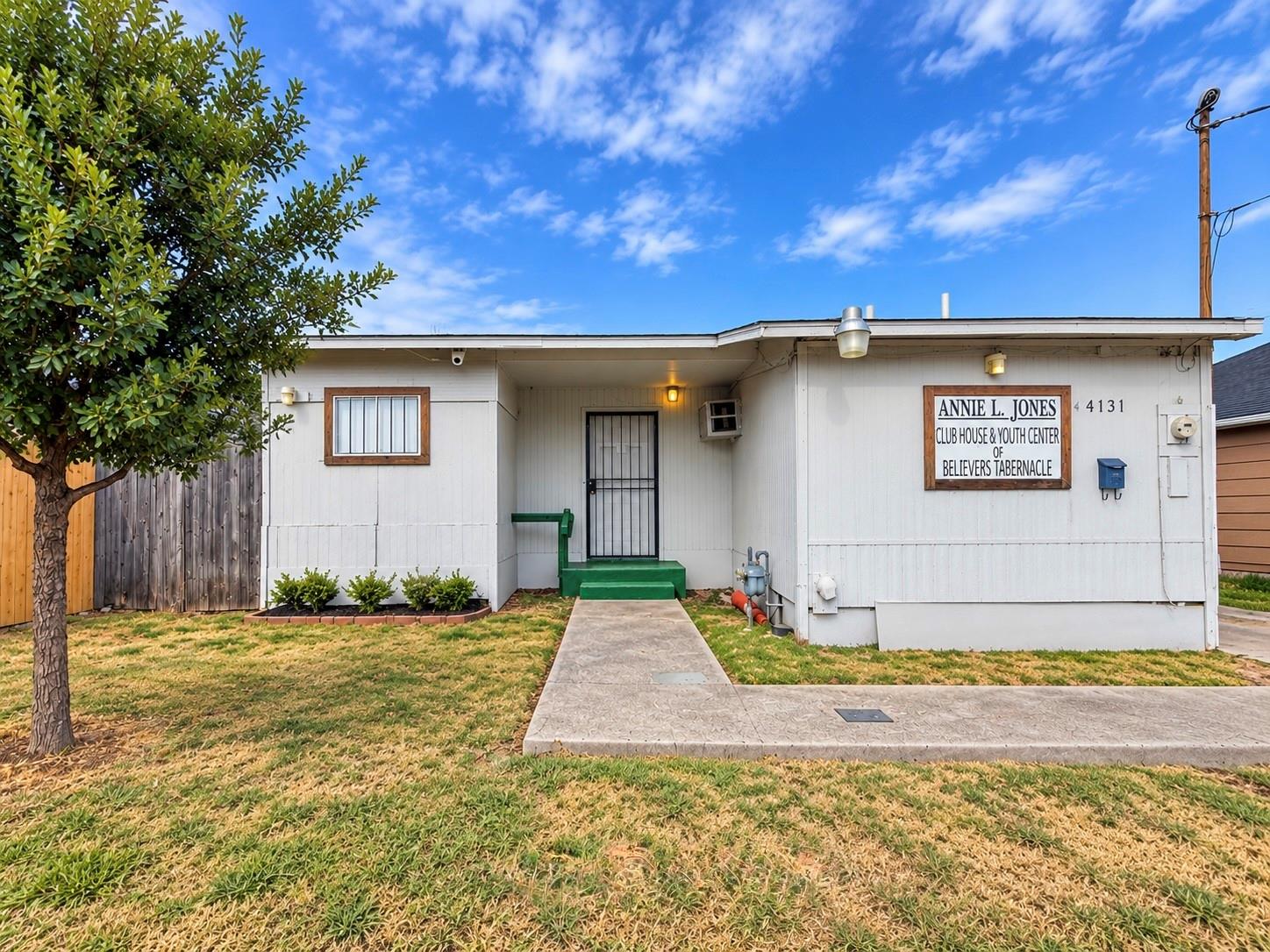 main property photo 3
