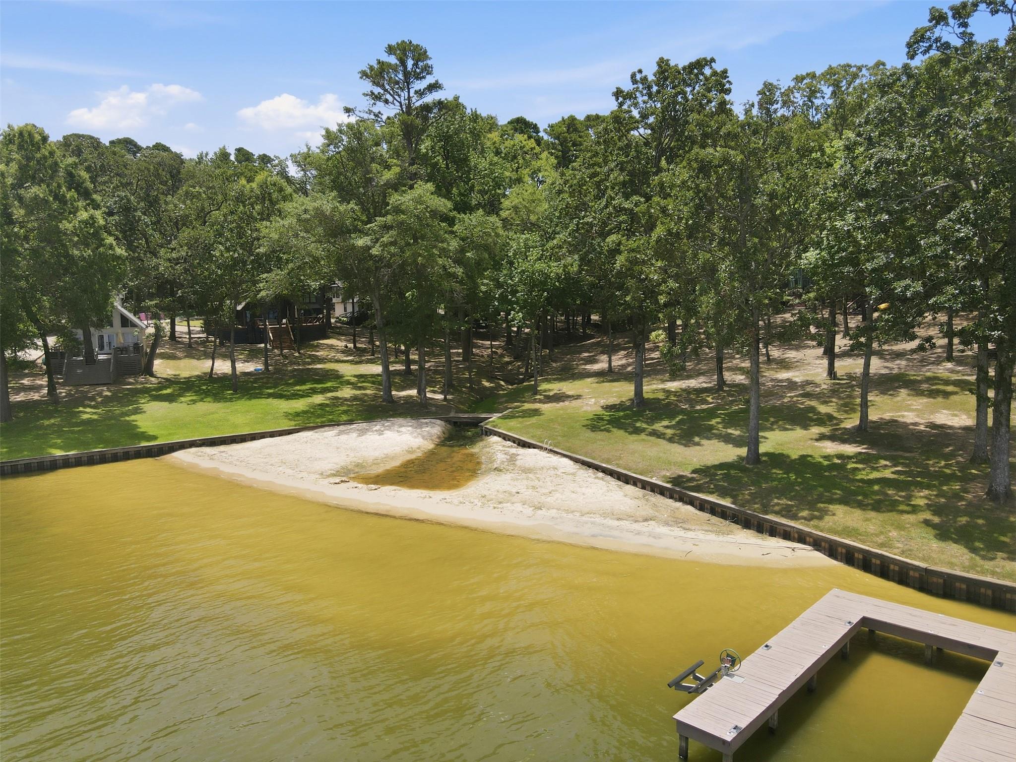 main property photo 24