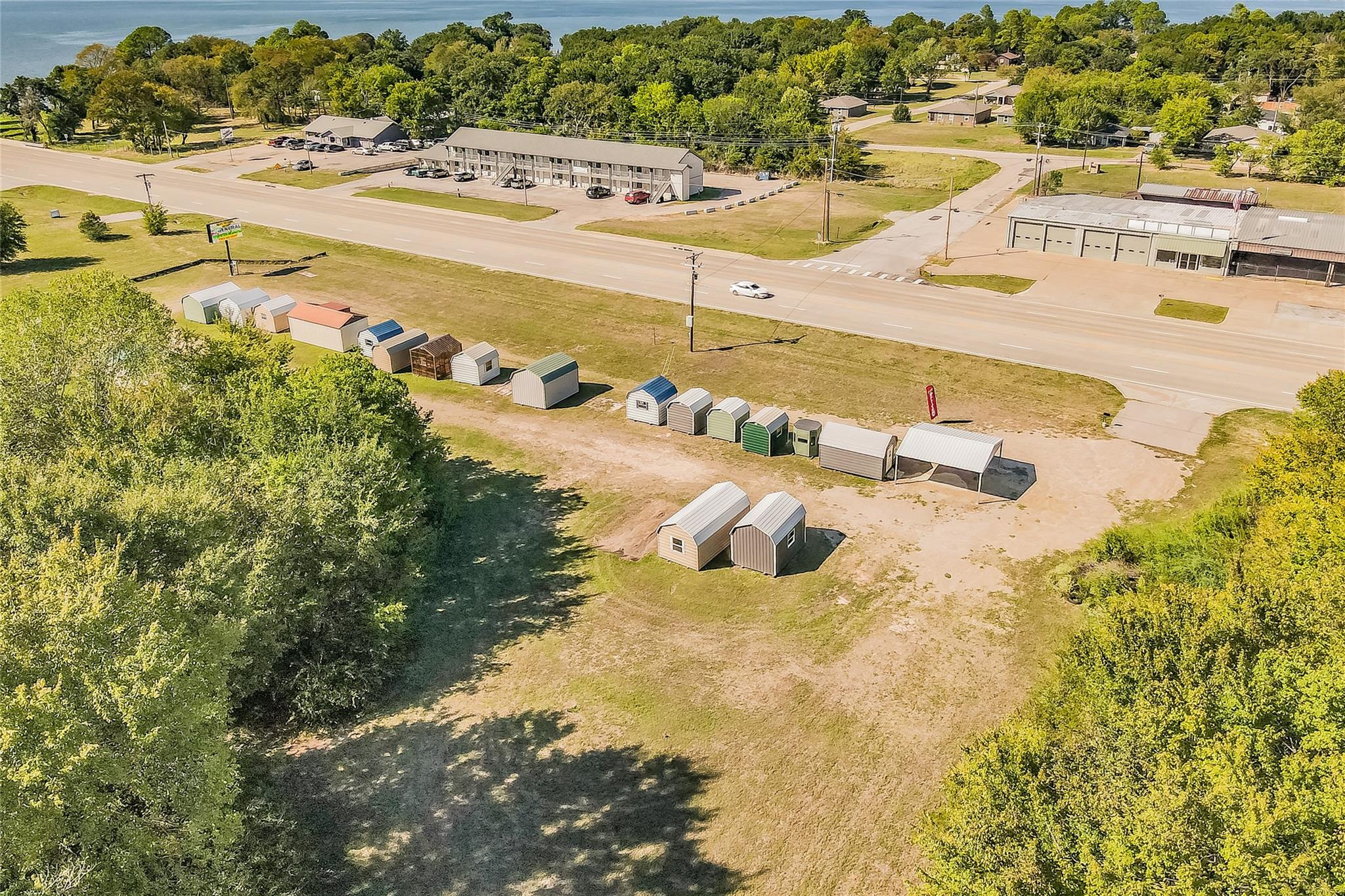 main property photo 14