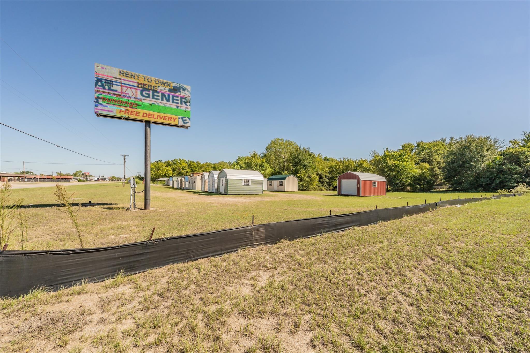 main property photo 34