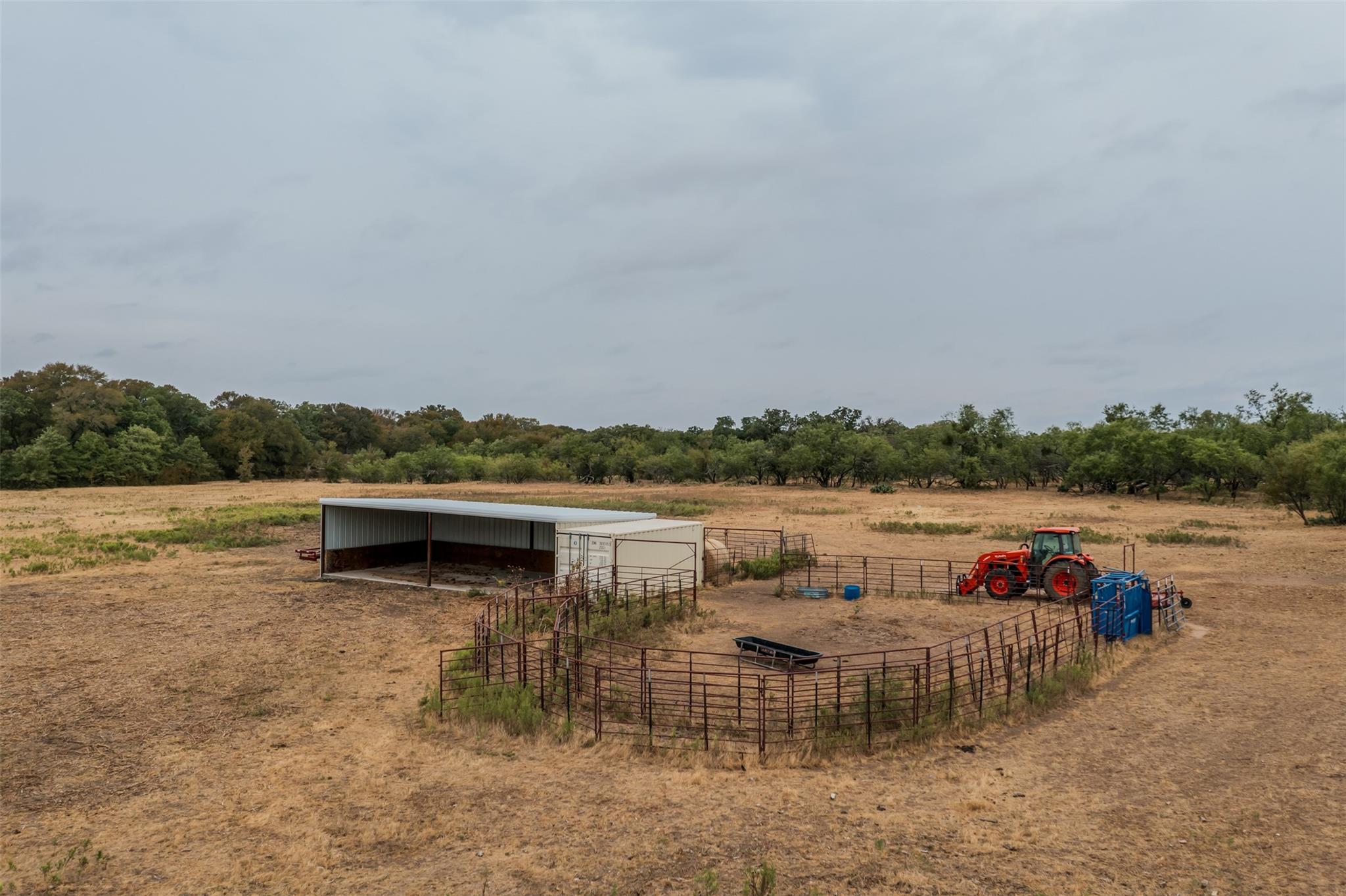 main property photo 8