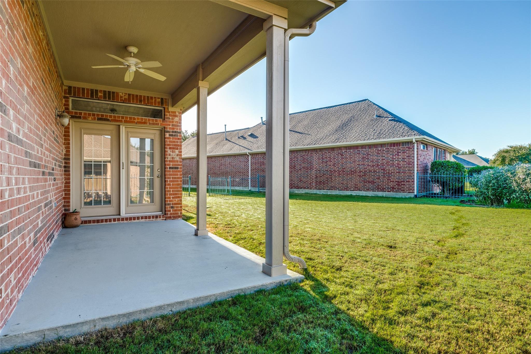 main property photo 12