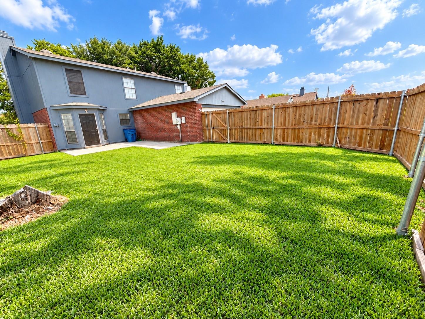 main property photo 23