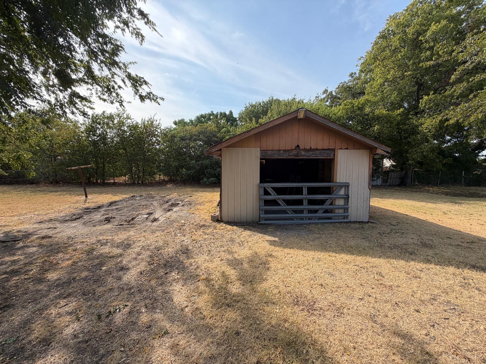 main property photo 21