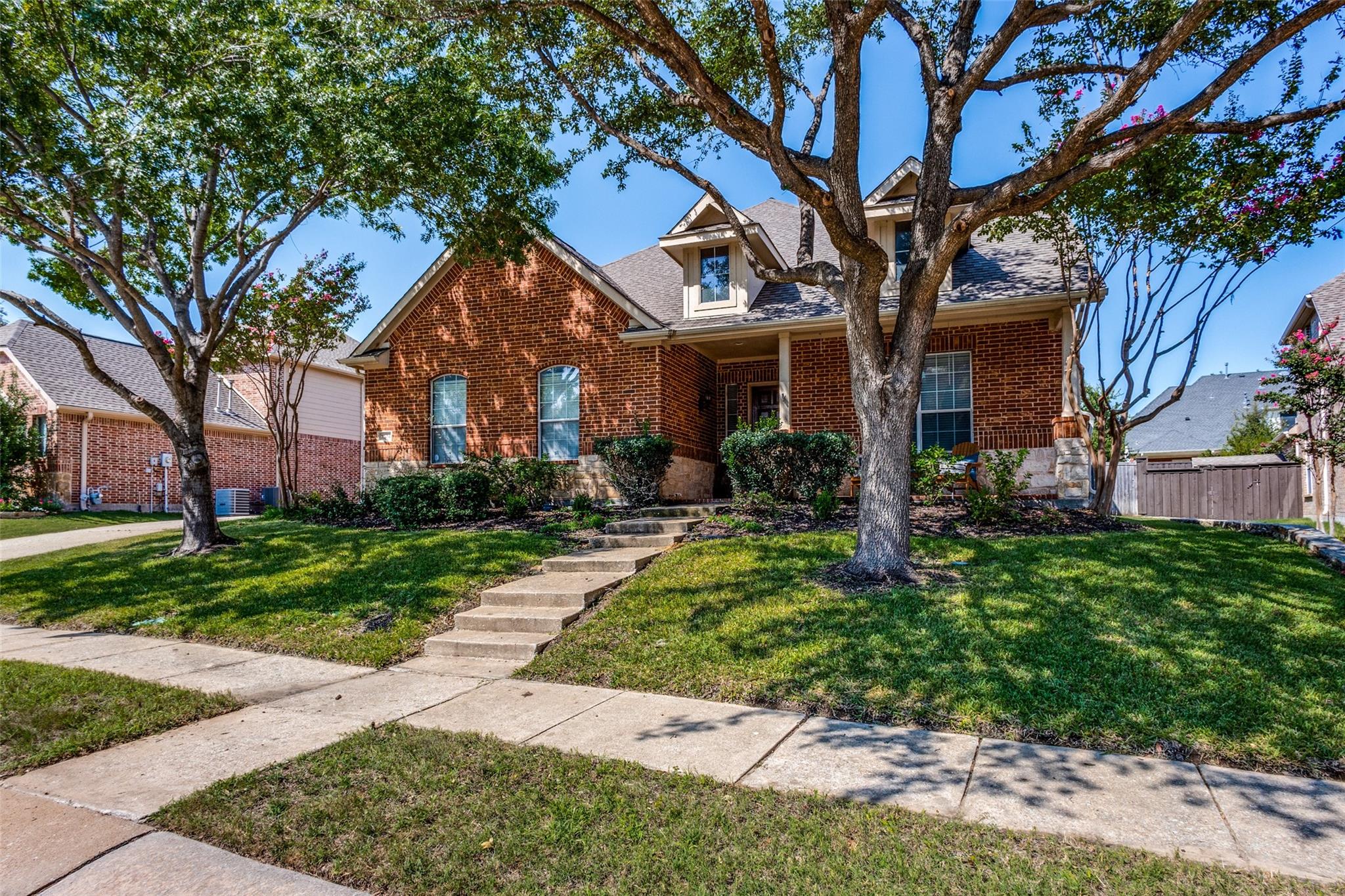 main property photo 23