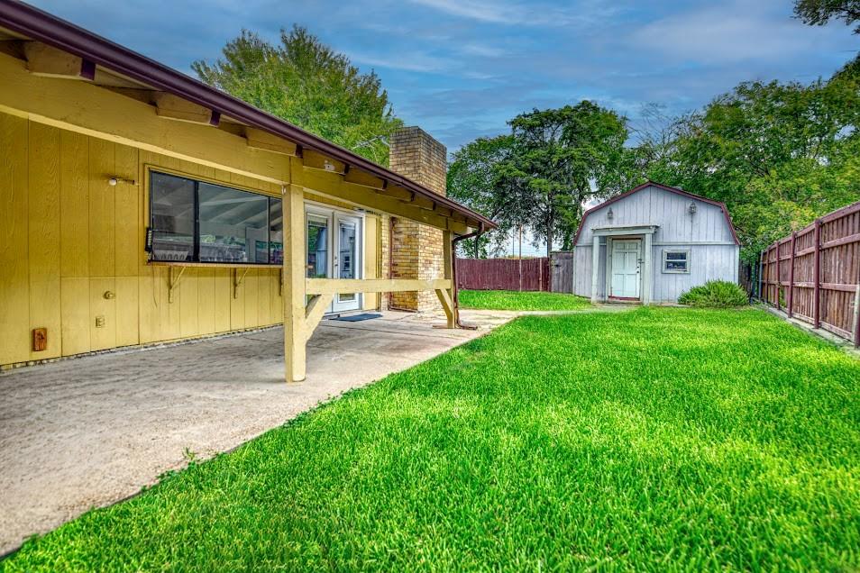 main property photo 18