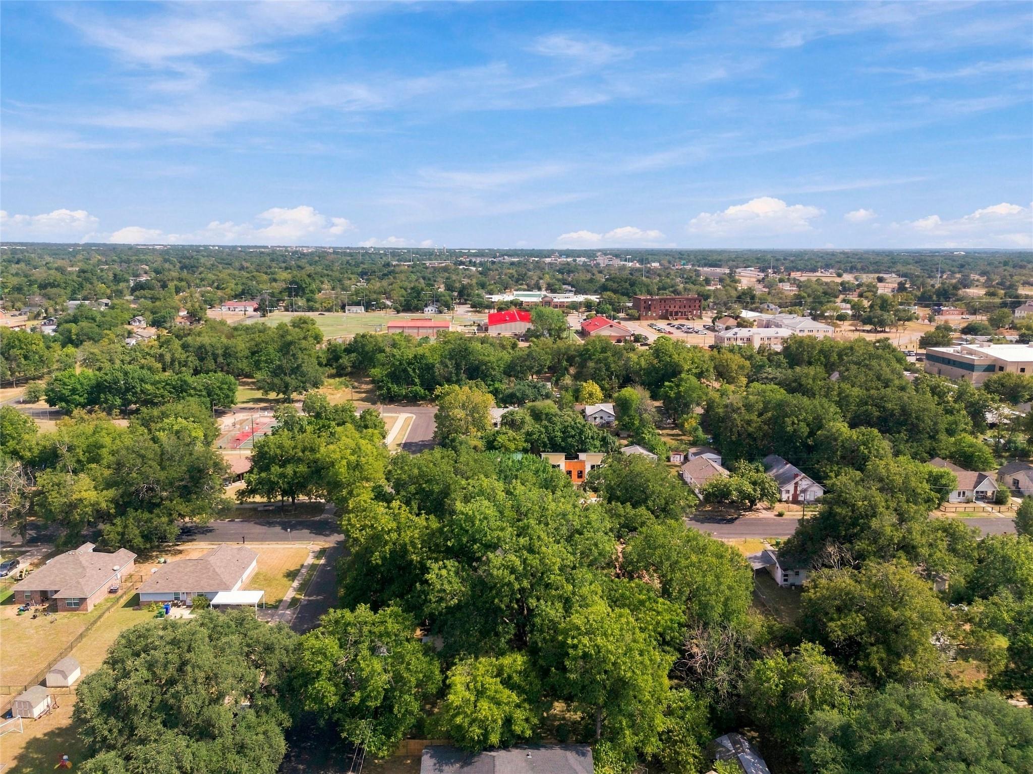 main property photo 8