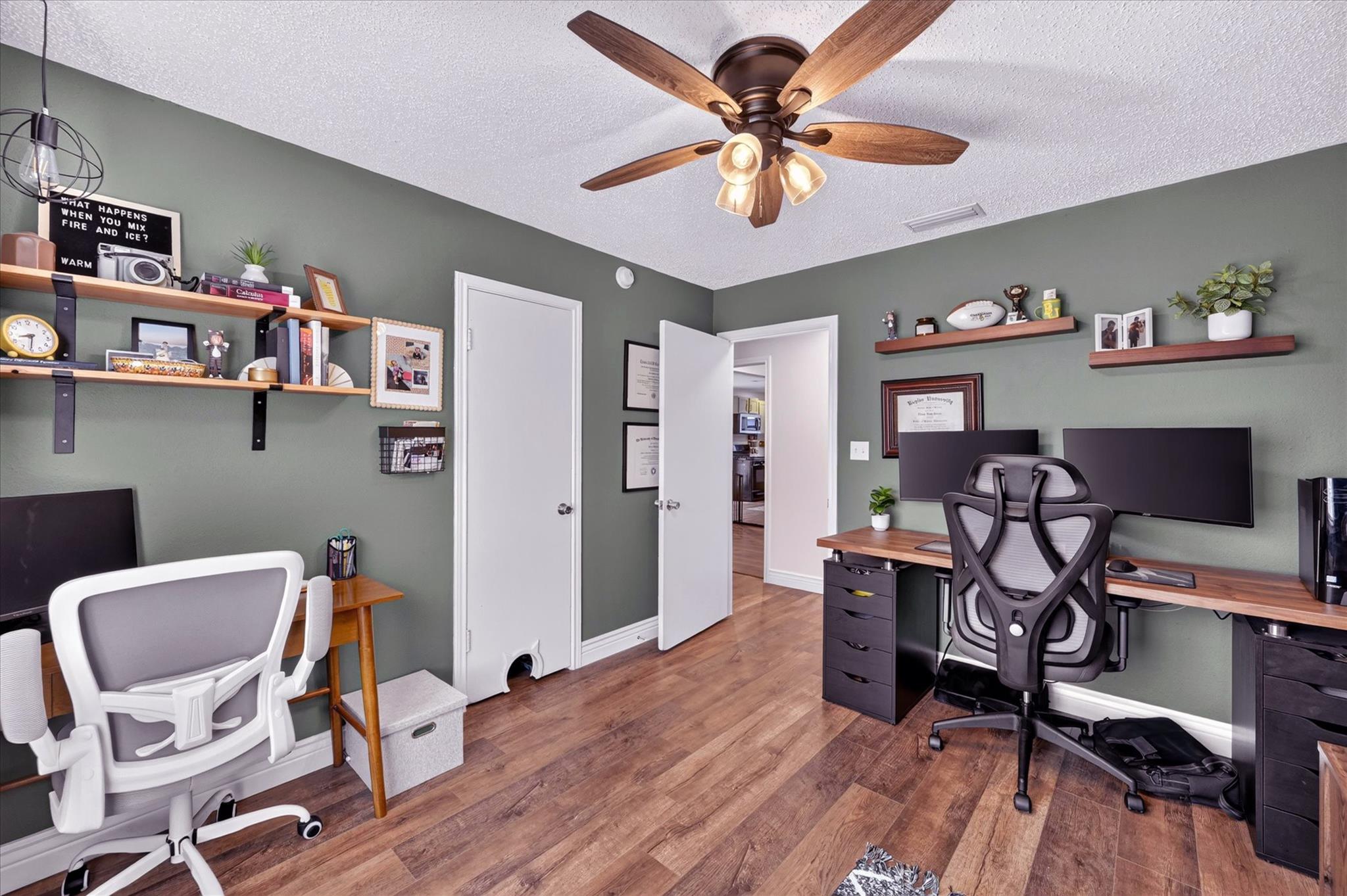 main property photo 19