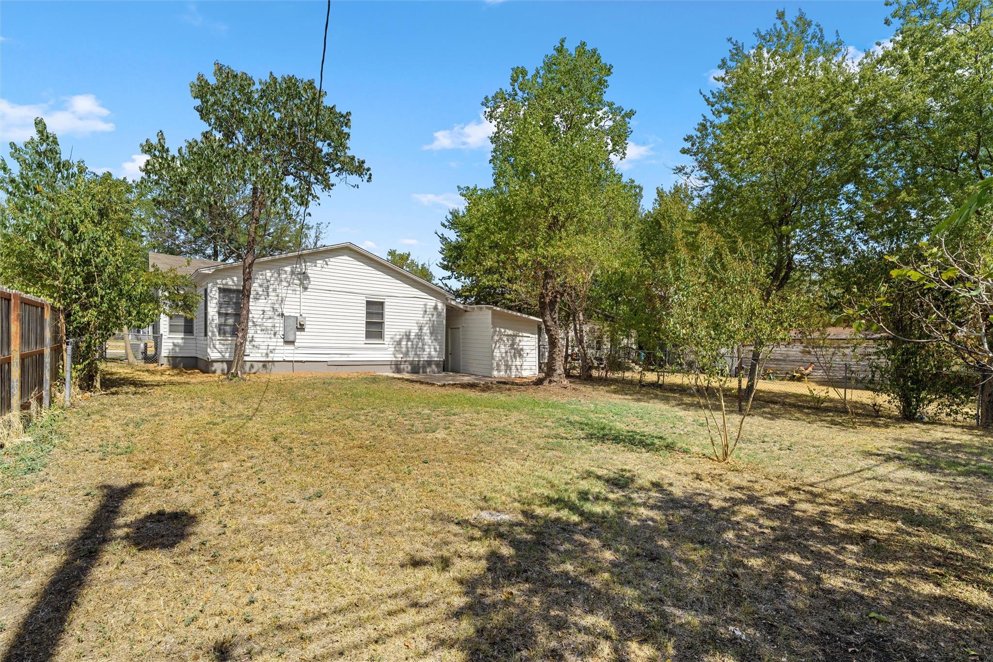 main property photo 26