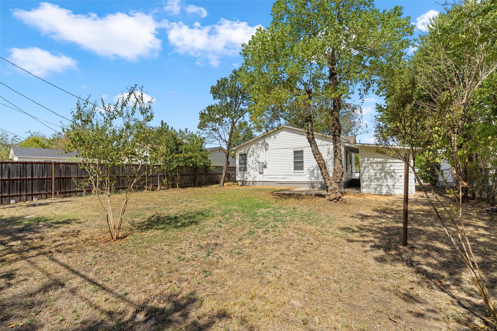 main property photo 27