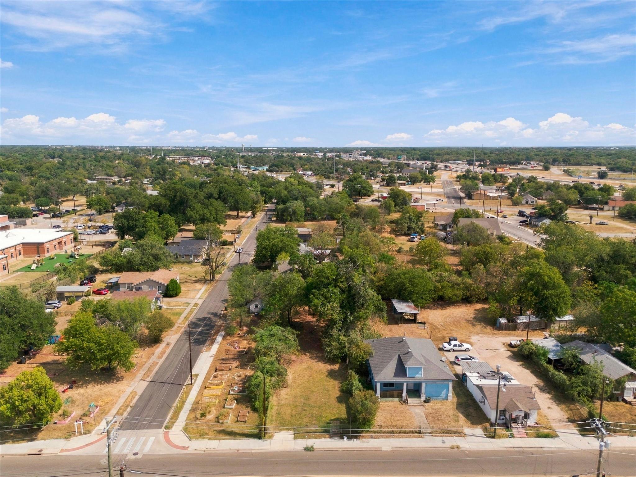 main property photo 5