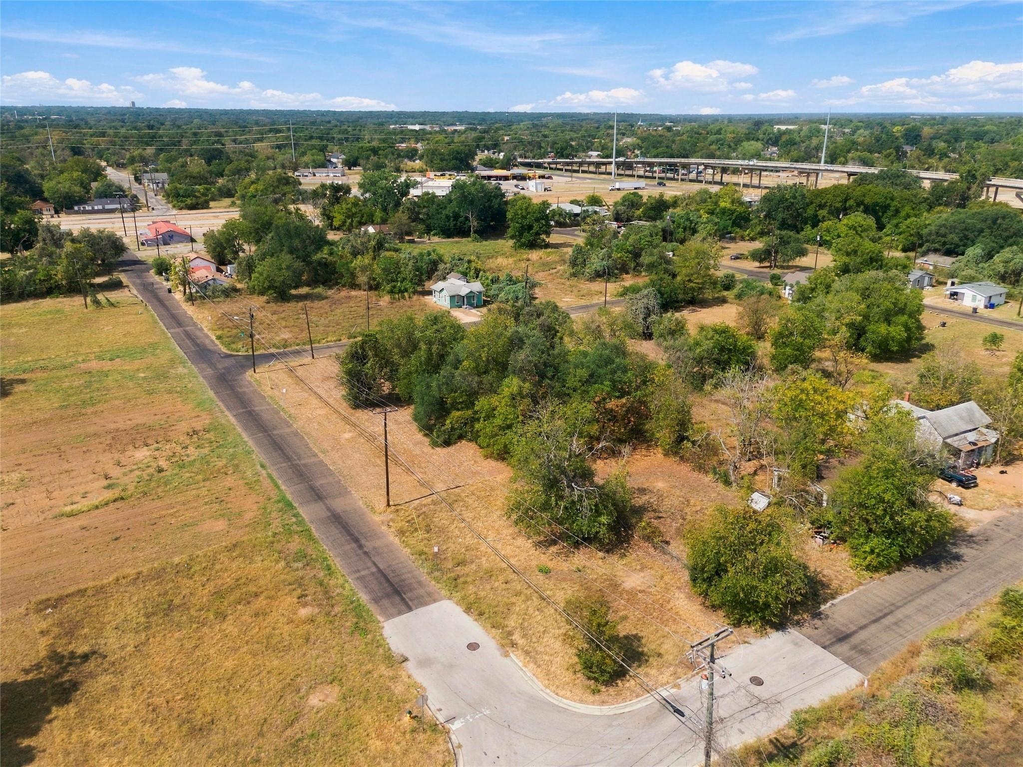 main property photo 10